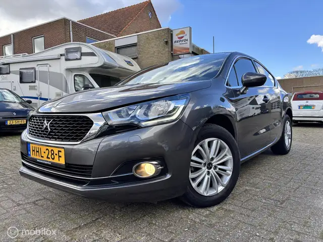 Citroen DS4 1.2 Business 38.001km! Nieuwe APK / Nieuw!