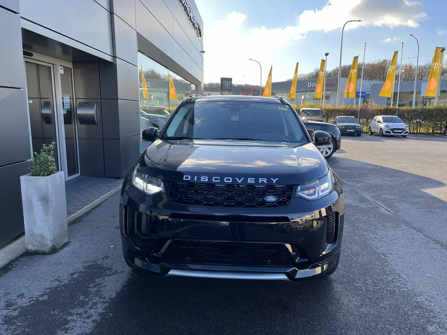 Land Rover Discovery Sport Finition S - 7 places Zwart - 2
