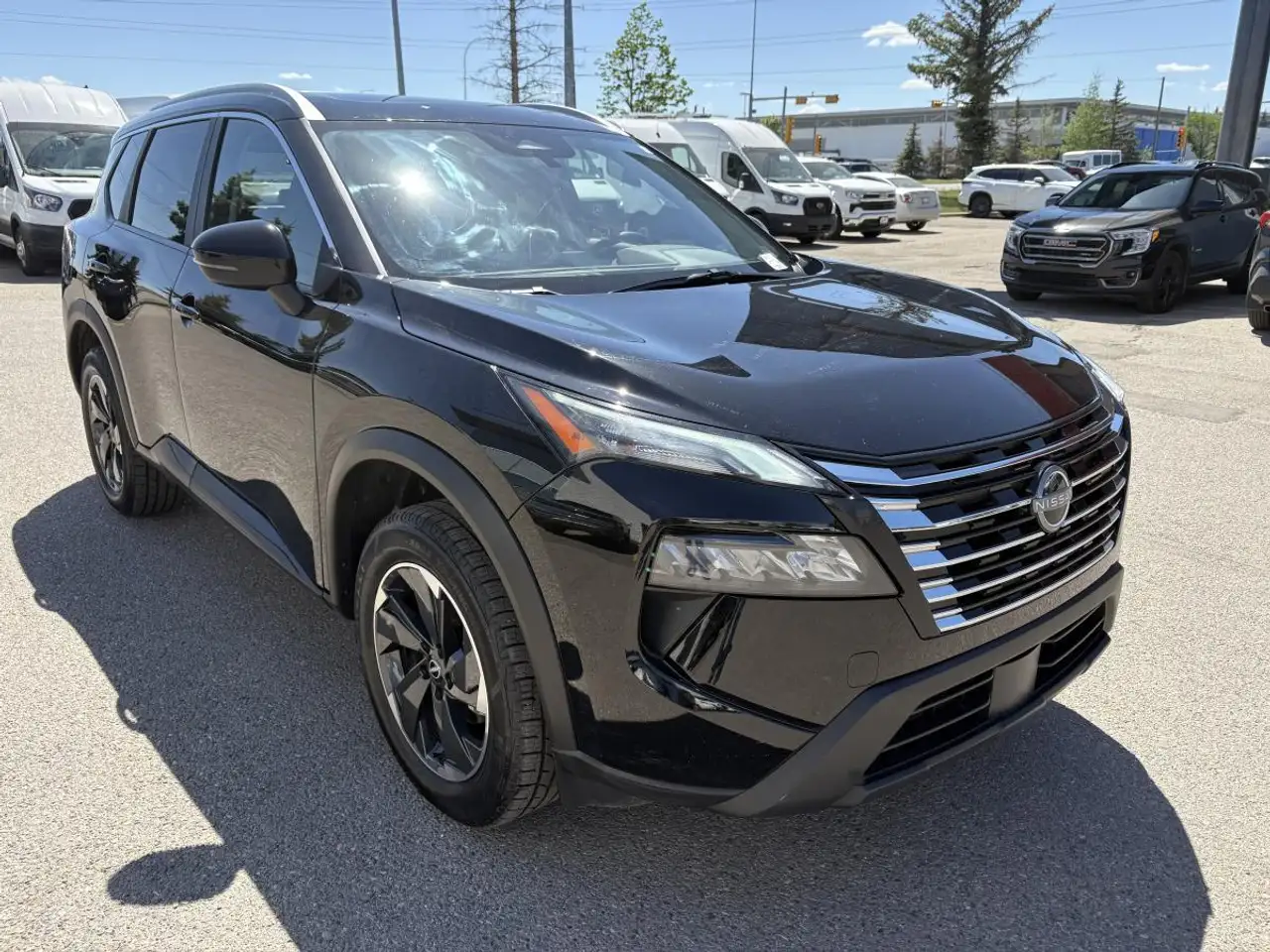 Nissan Rogue снимка Nissan Rogue