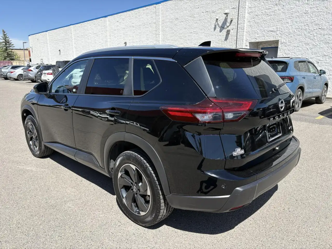 Nissan Rogue снимка Nissan Rogue