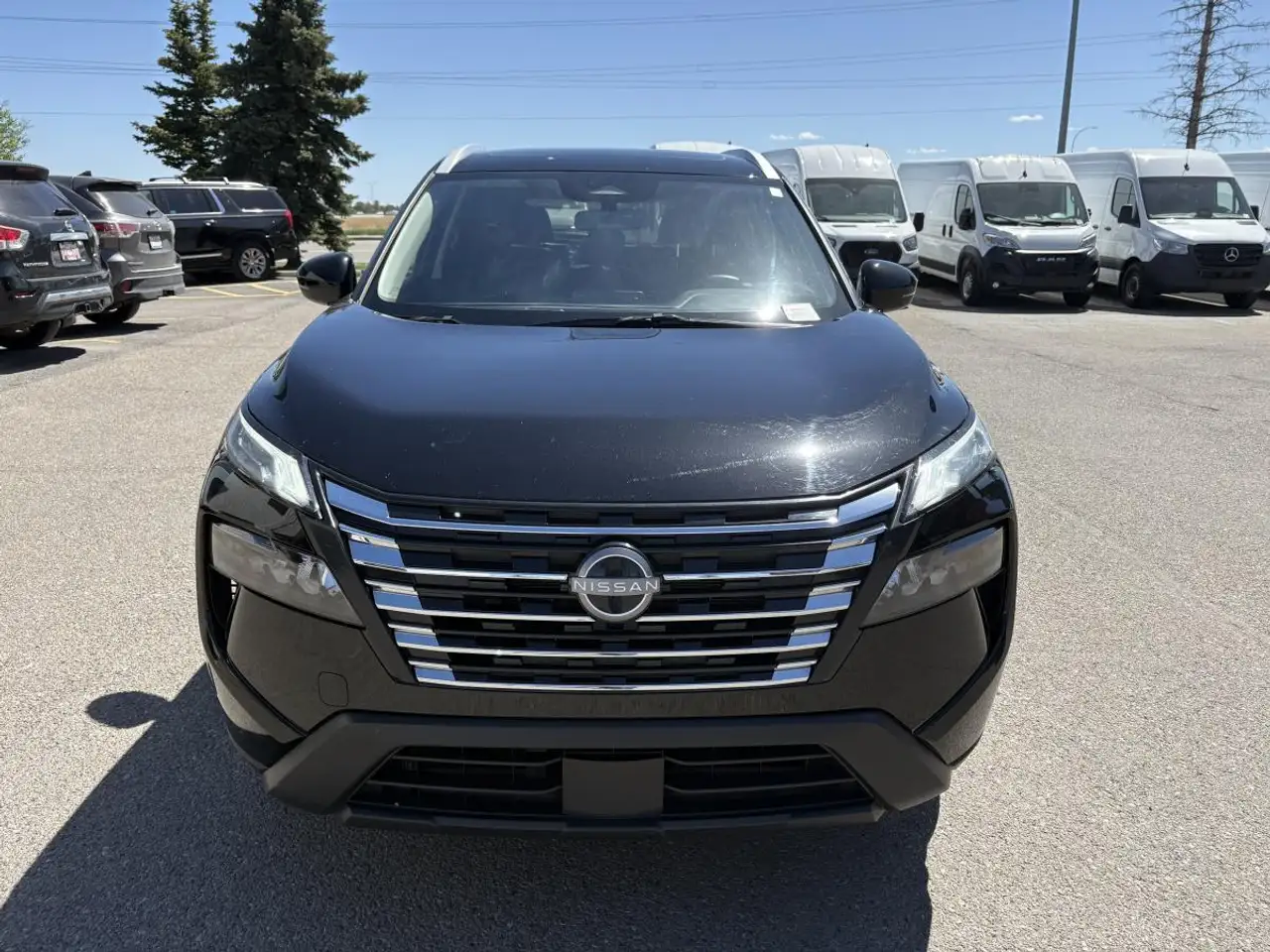 Nissan Rogue снимка Nissan Rogue