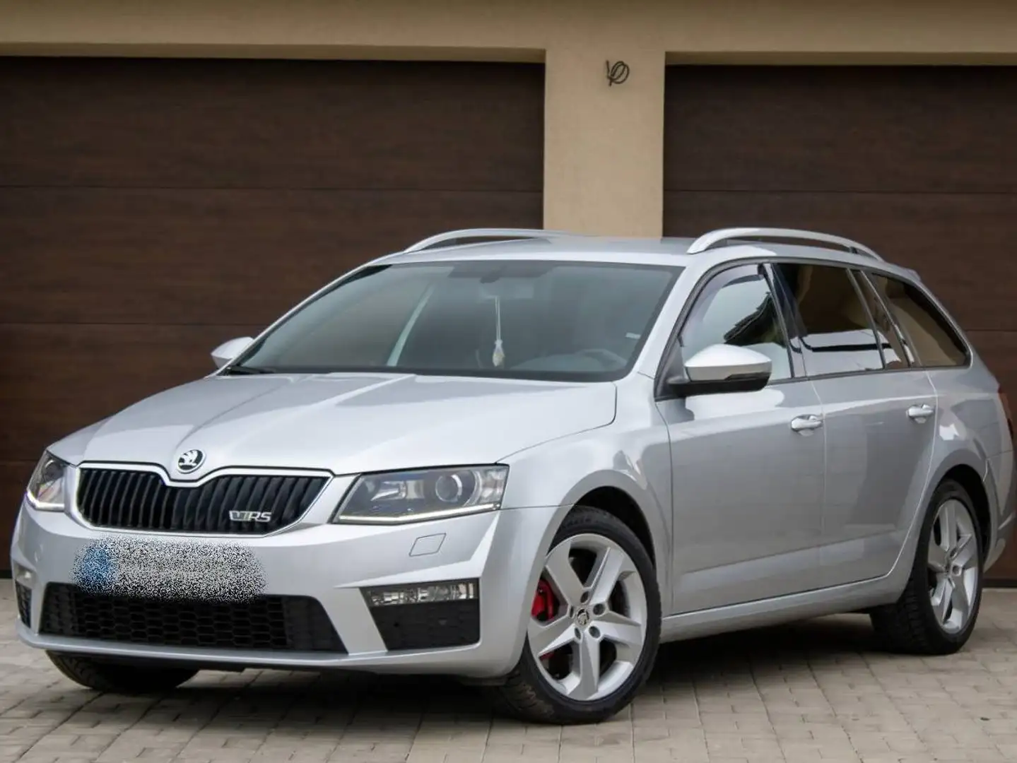 Skoda Octavia Combi 2.0 TDI (Green tec) RS Silber - 2