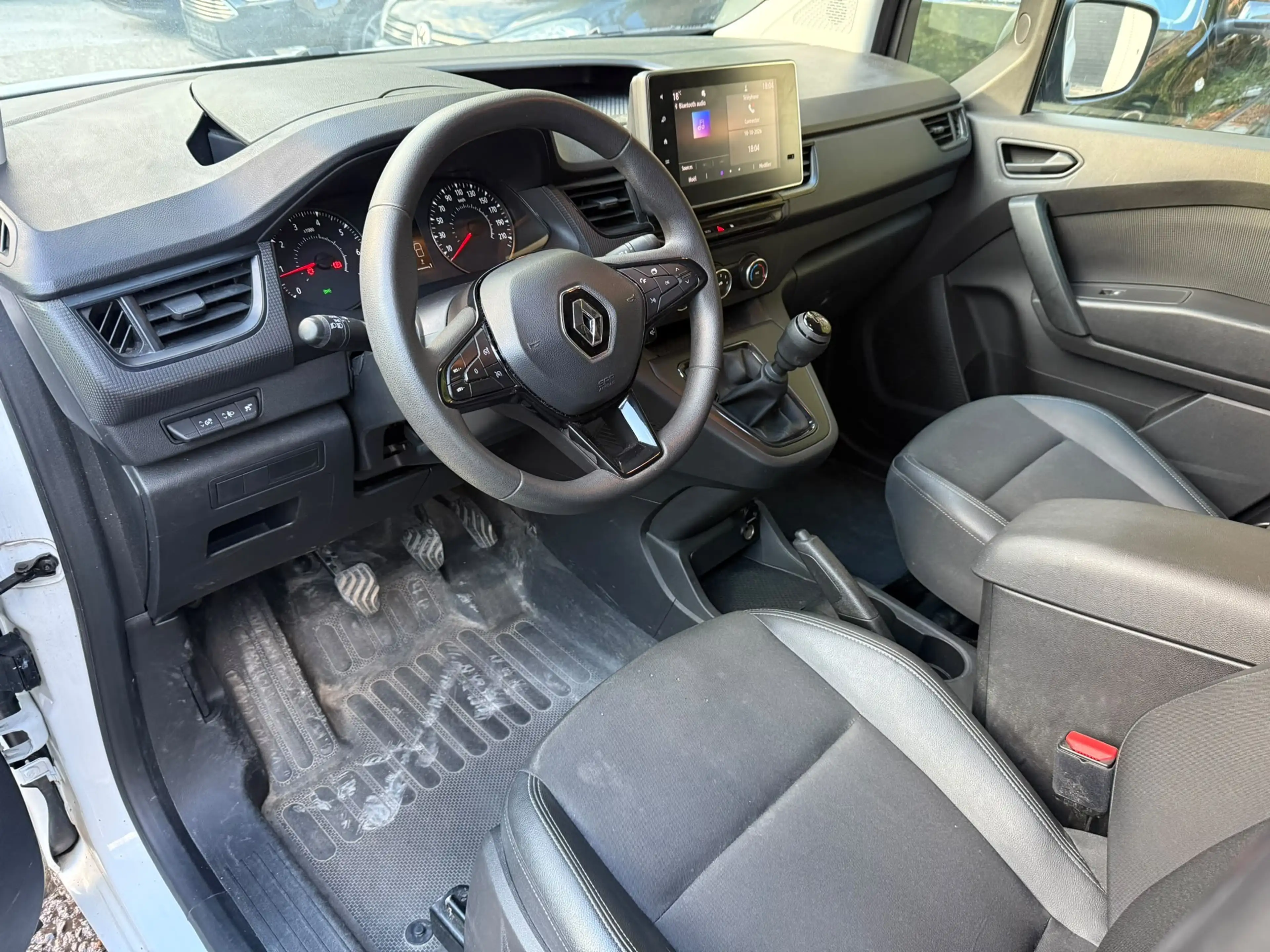 Renault Kangoo Kangoo 1.3 TCe Equilibre Equilibre — photo 7