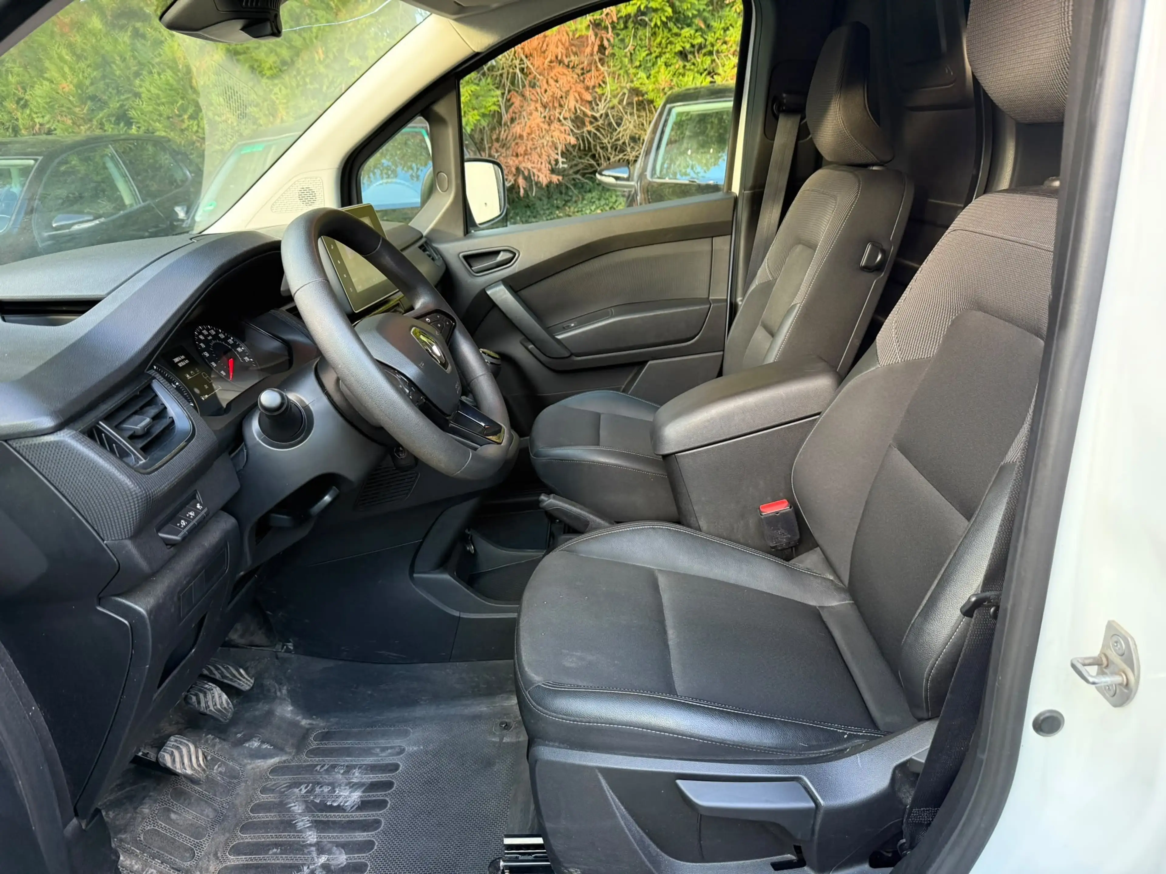 Renault Kangoo Kangoo 1.3 TCe Equilibre Equilibre — photo 8
