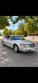 Lincoln Town Car Cartier 4.6 V8 · Año 2000 ·