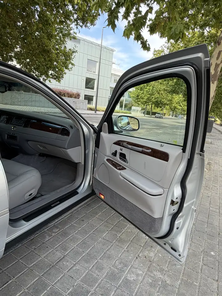 Lincoln Town Car Cartier 4.6 V8 · Año 2000 ·, foto 11