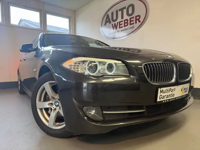 BMW 528 I LIM*AUT.*LEDER*BT TEL*NAVI*GSHD*PDC*XENON*