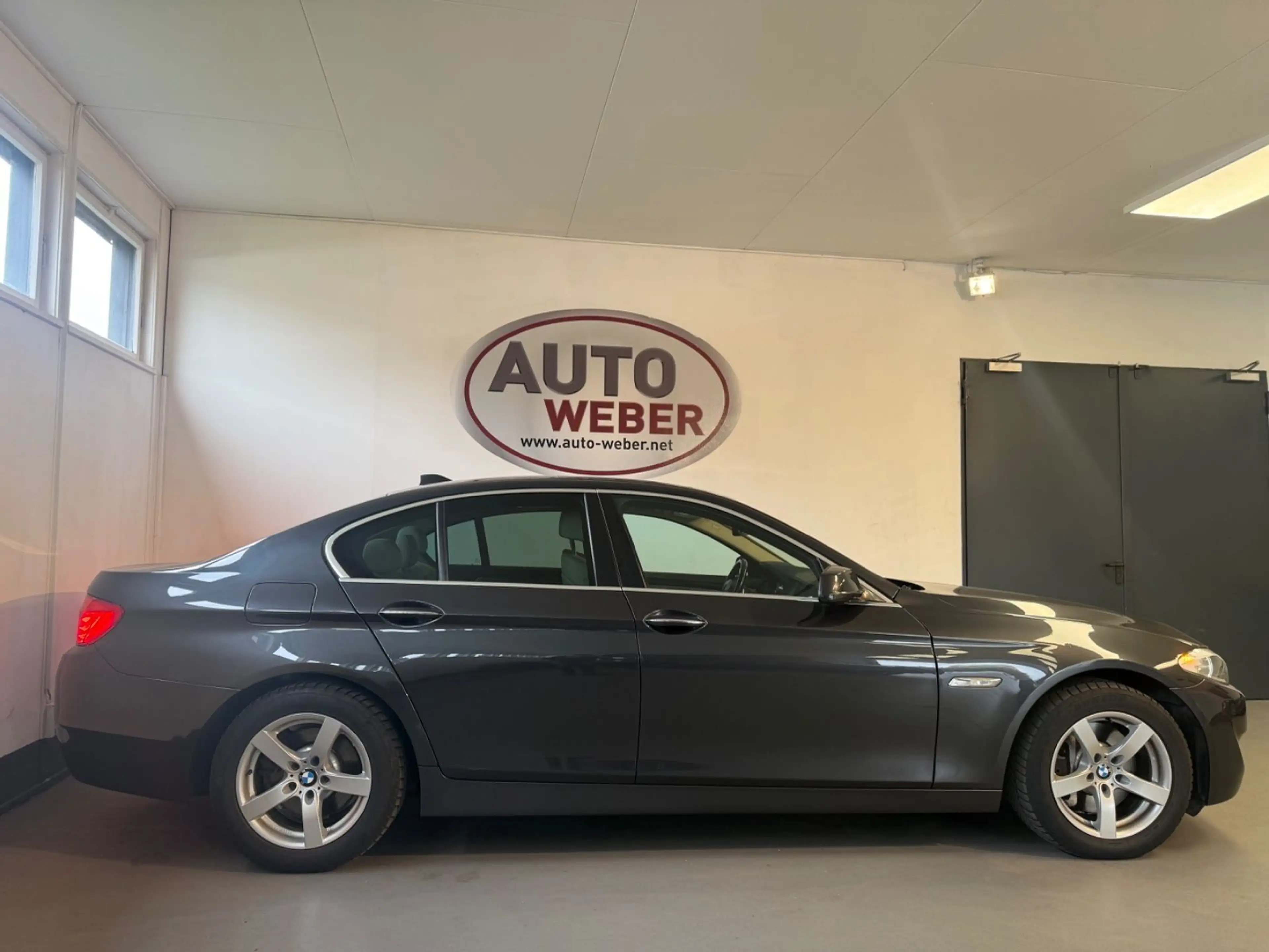 BMW 528 I LIM*AUT.*LEDER*BT TEL*NAVI*GSHD*PDC*XENON* — photo 7