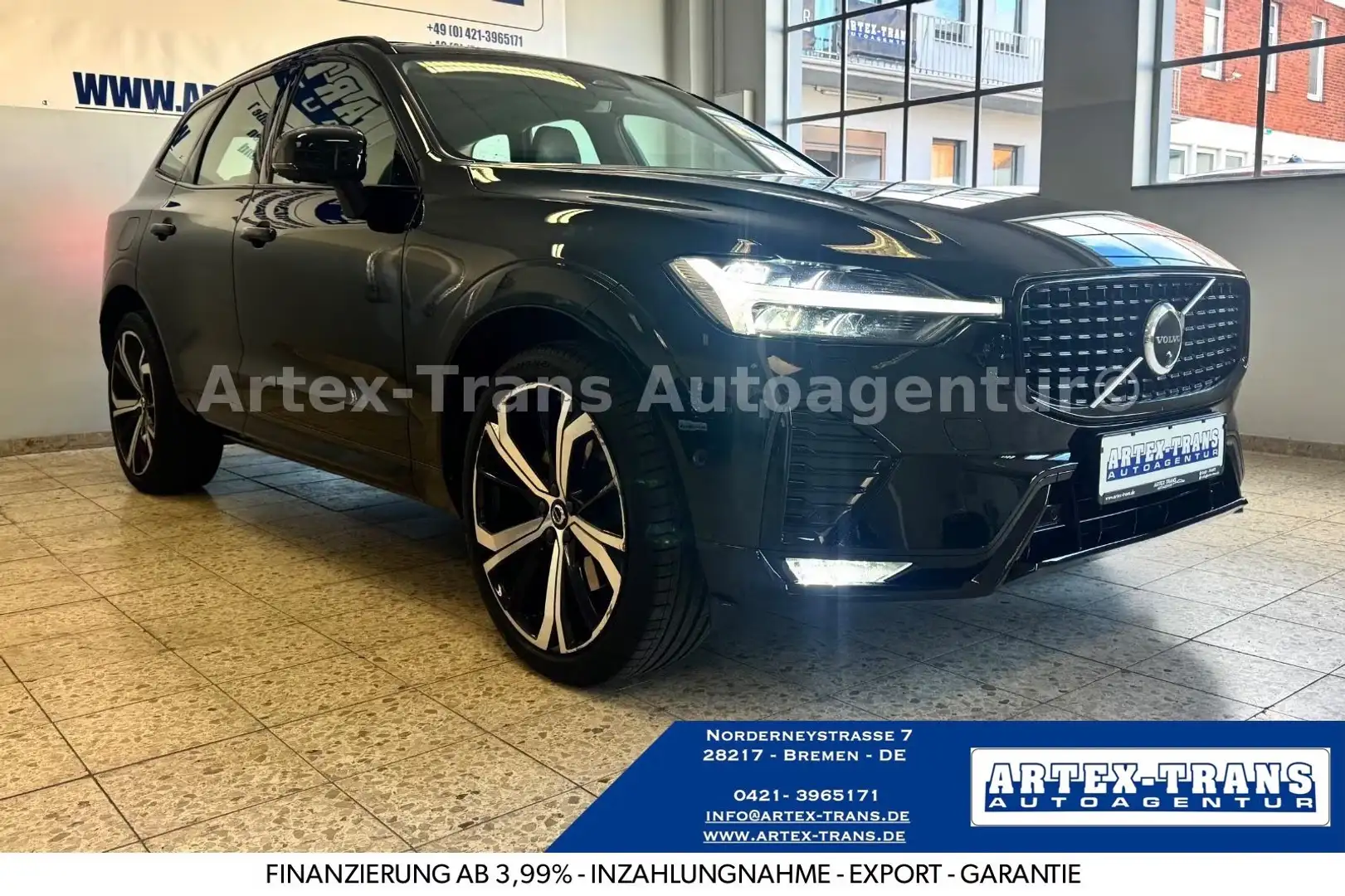 Volvo XC60 Ultimat Dark AWD/360°-KAM/H-UP/SHZ/PANO/ACC Schwarz - 1