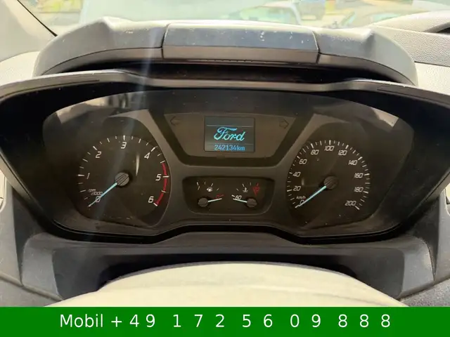 Ford Transit Custom view 18