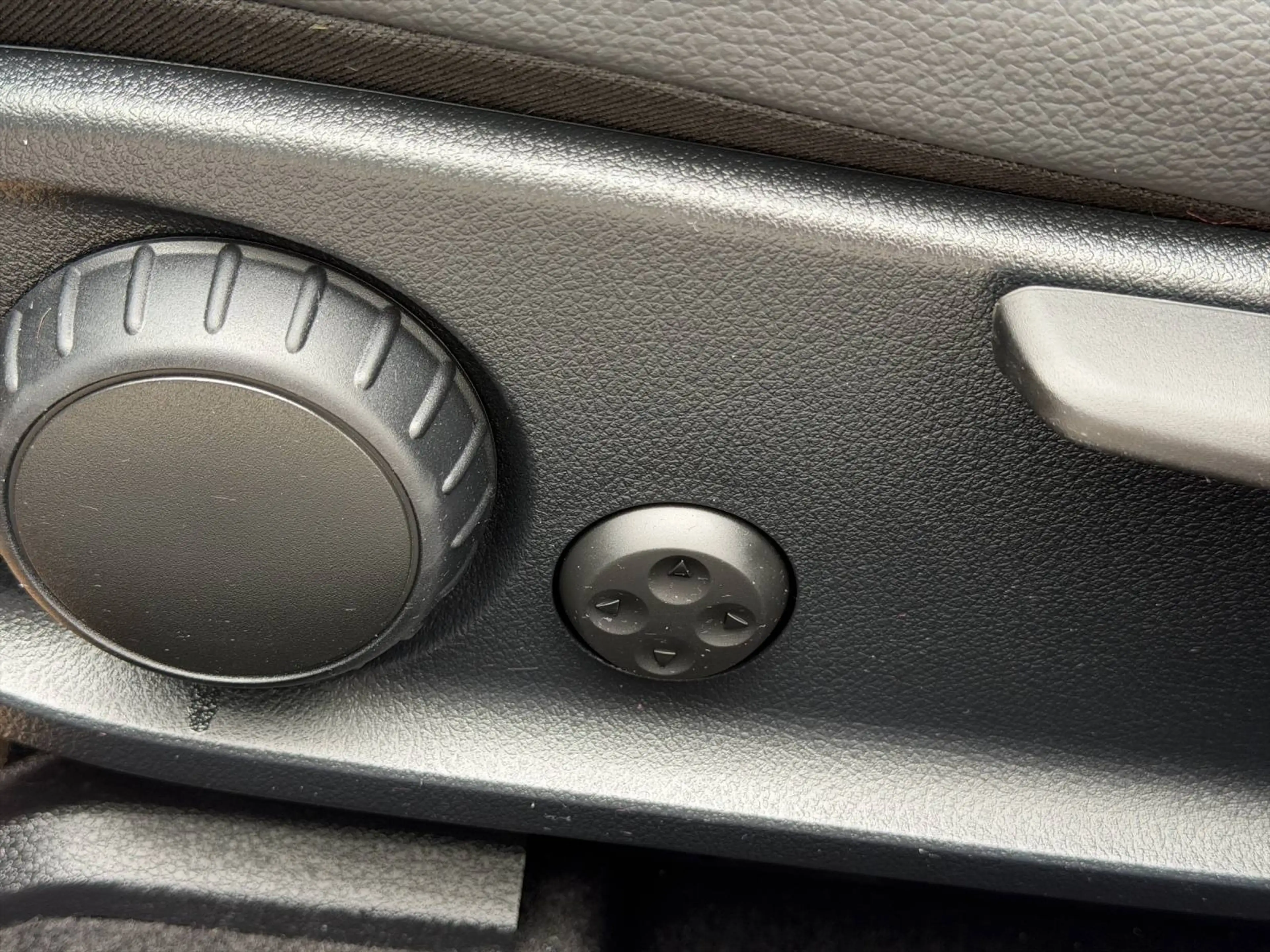 Mercedes-Benz A 180 d Aut. *MULTIBEAM, AMBI, STANDHZG, BURMESTER, LEDER, RFK* — photo 12