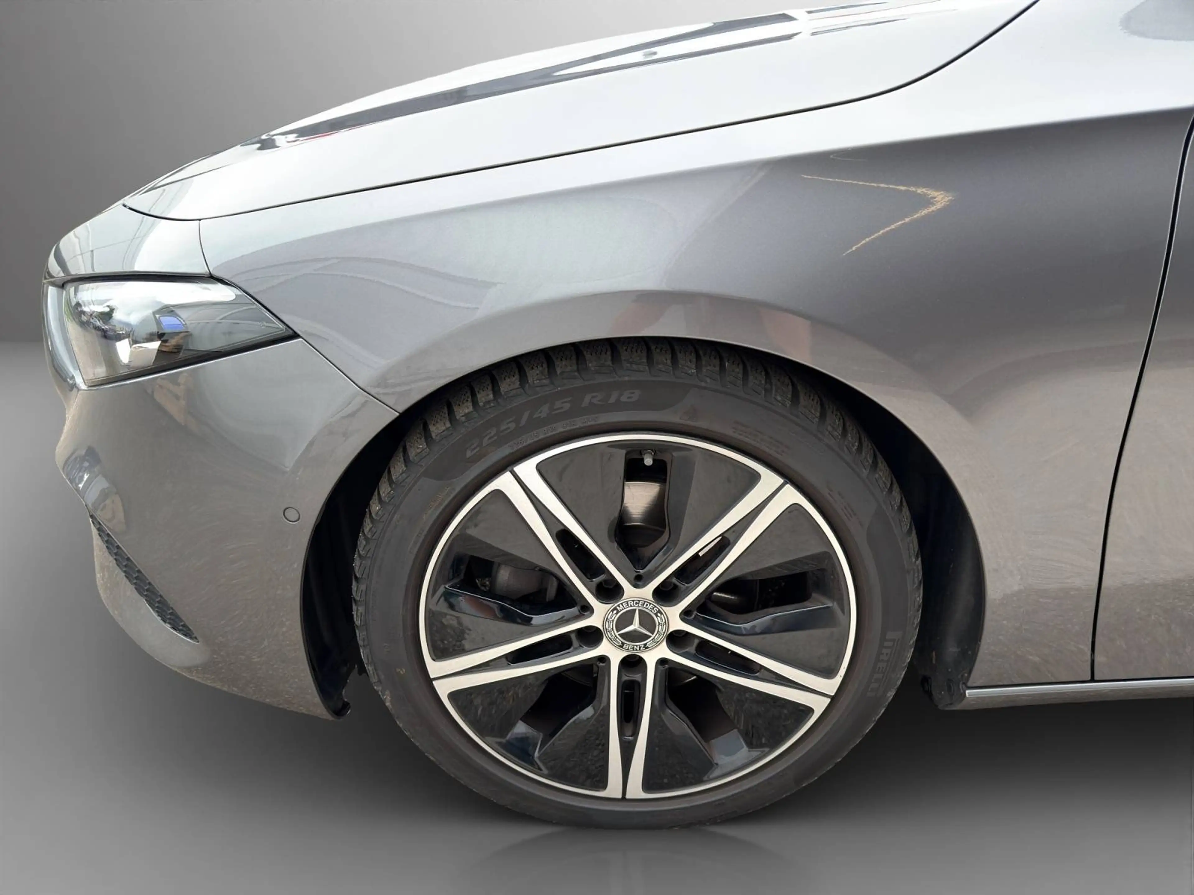Mercedes-Benz A 180 d Aut. *MULTIBEAM, AMBI, STANDHZG, BURMESTER, LEDER, RFK* — photo 10
