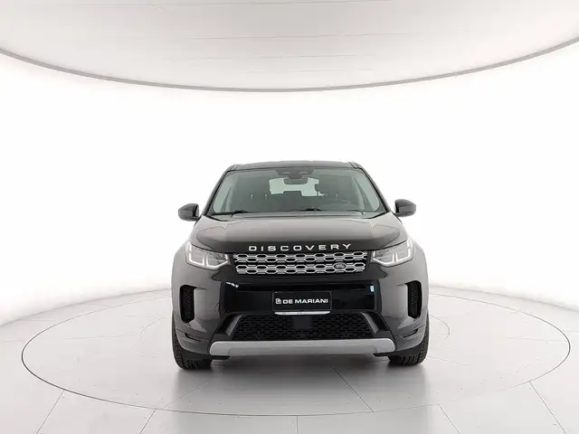 Land Rover Discovery Sport view 8