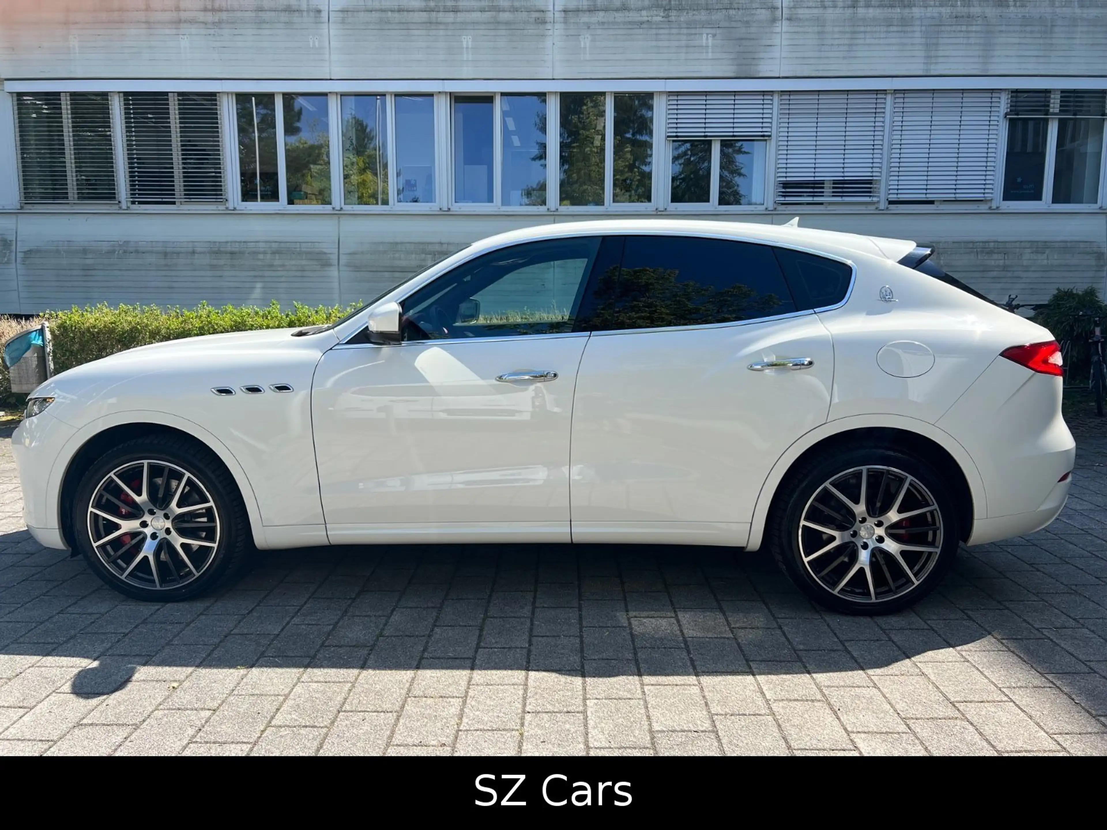 Maserati Levante S Q4 — photo 9
