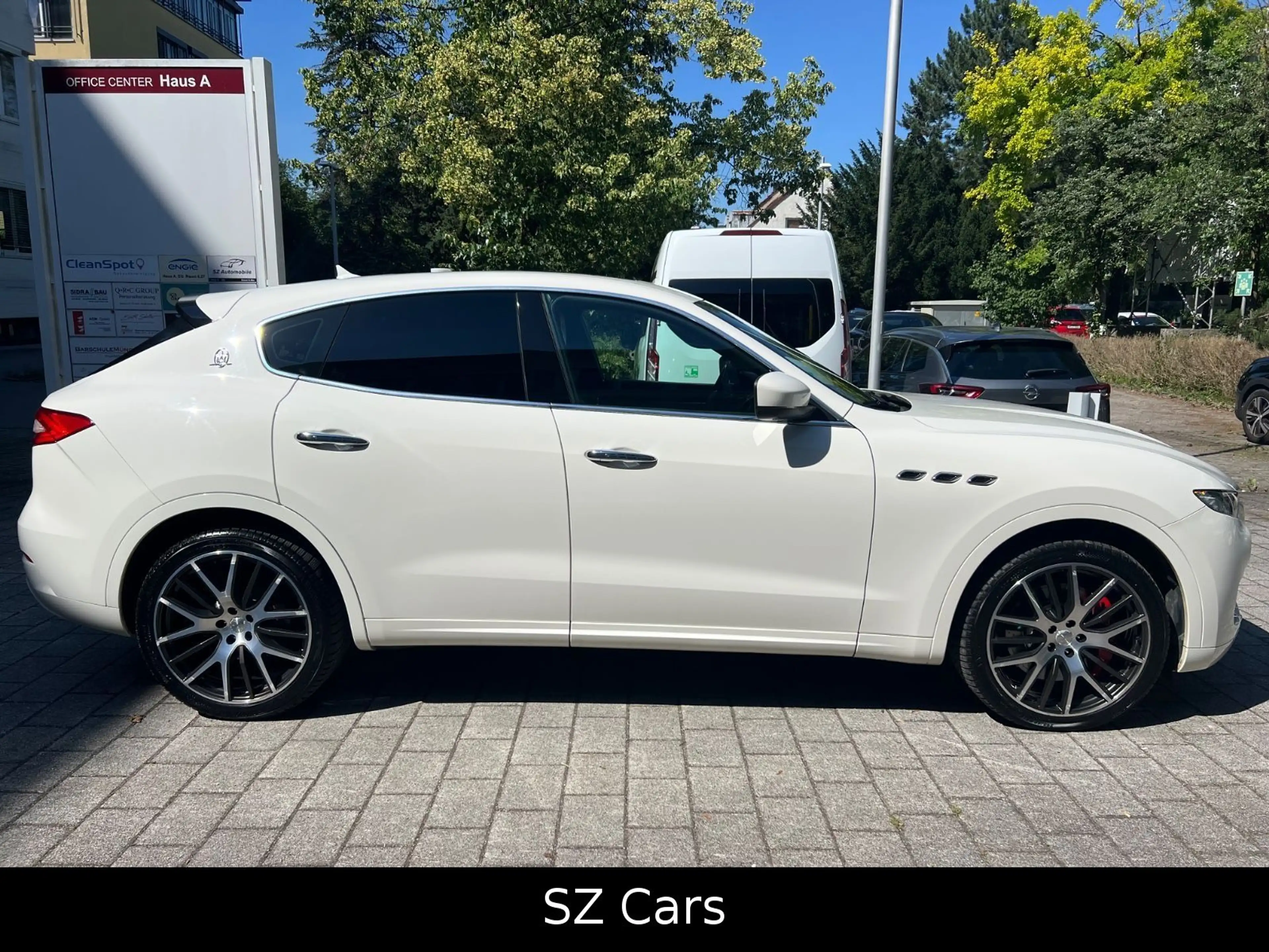 Maserati Levante S Q4 — photo 5
