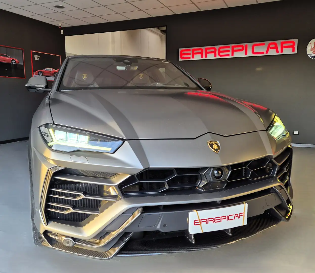 Lamborghini Urus 4.0 V8 auto NAZIONALE-GARANZIA 01/27-FULL CARBON Grigio - 2