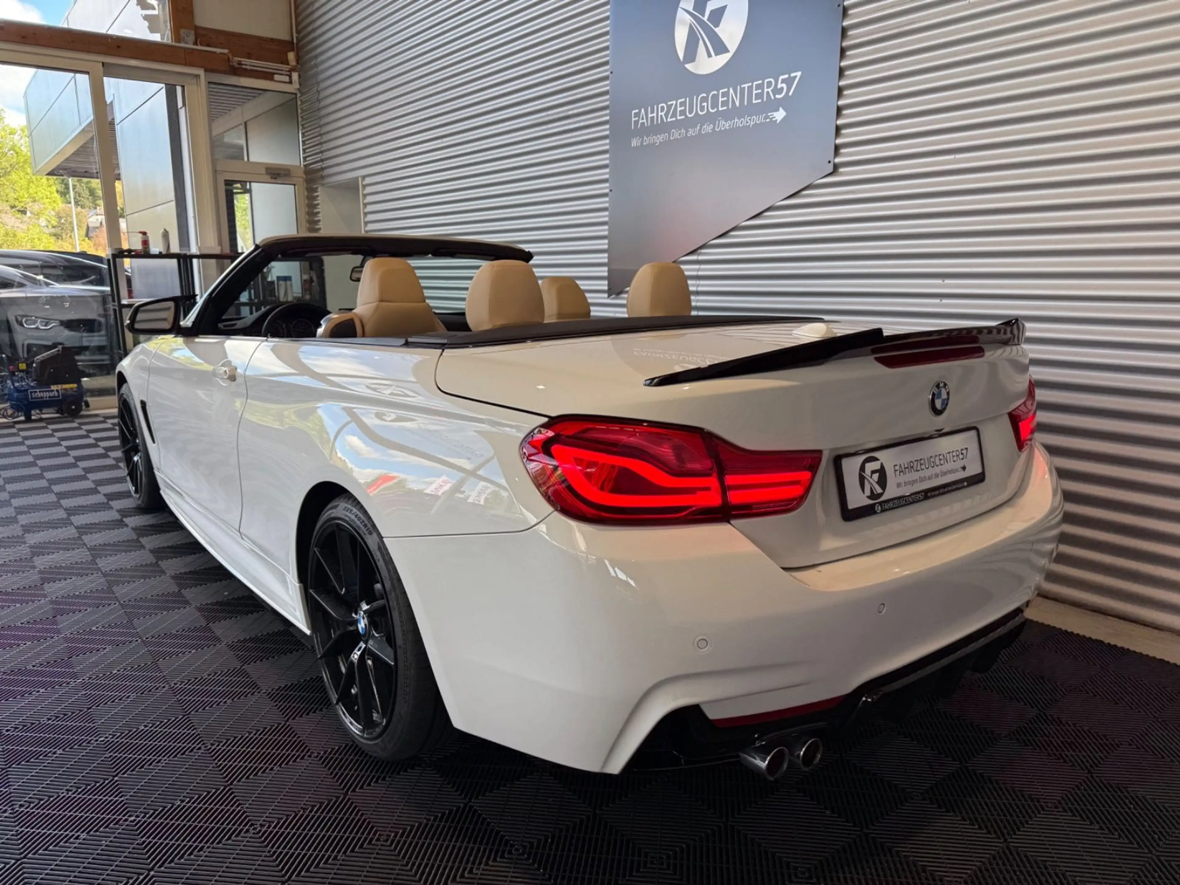 BMW 428 i Cabrio M-PERFORMANCE/LED/360°/H&K/PDC — photo 8