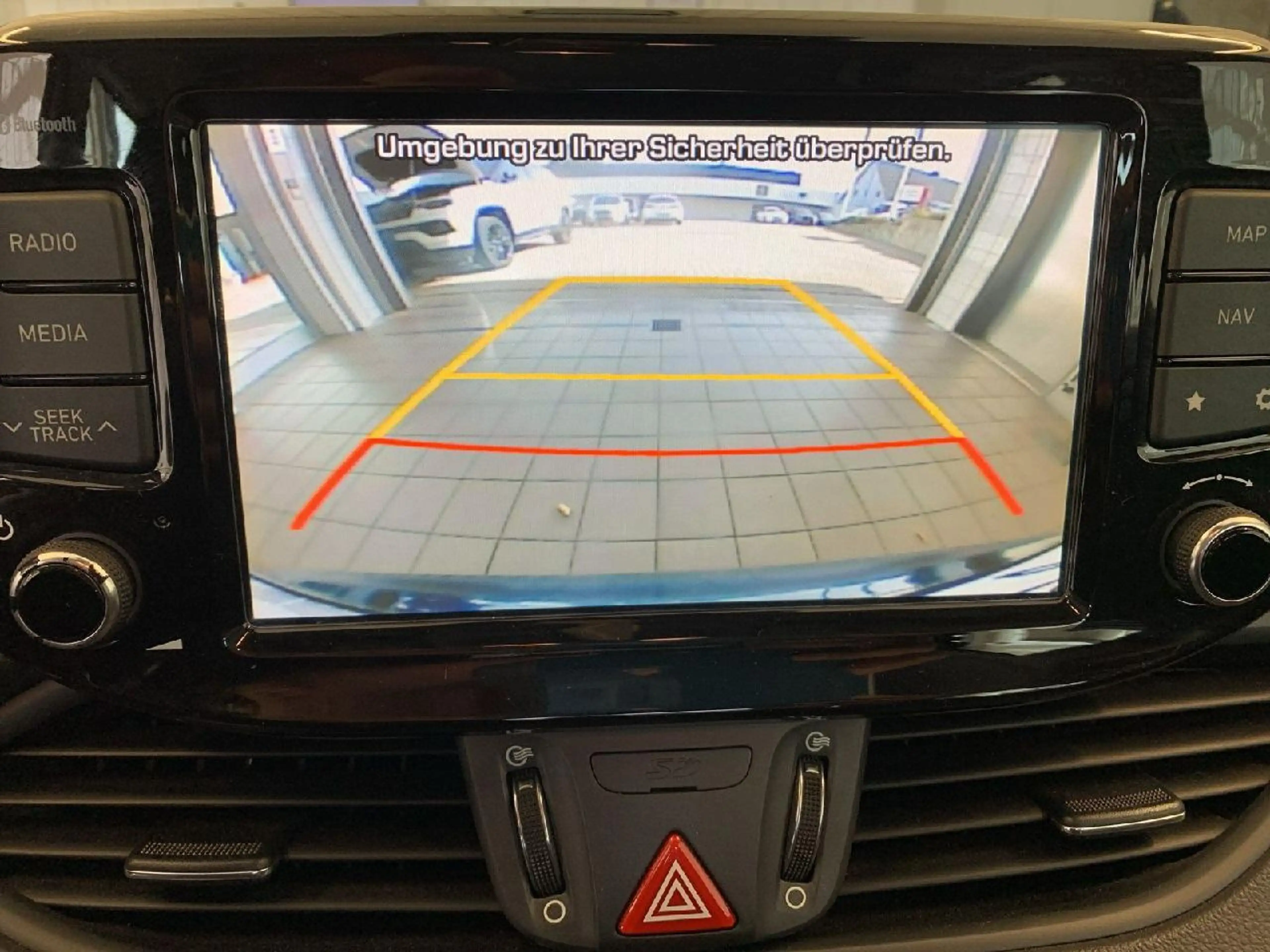 Hyundai i30 Trend,KLIMA,TEMPO,NAVI,SHZ,CARPLAY,SPURHALTE — photo 9