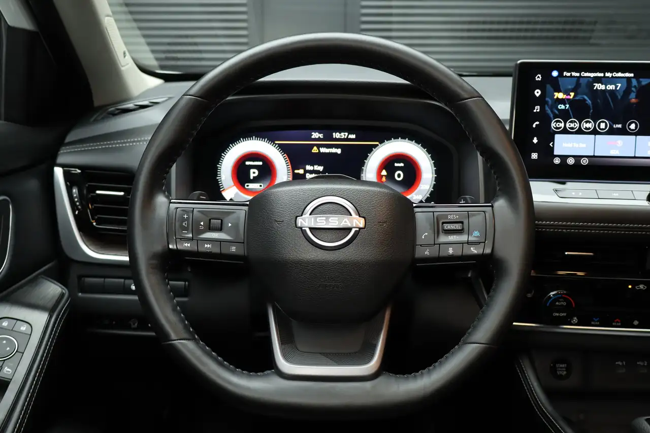 Nissan Rogue снимка Nissan Rogue
