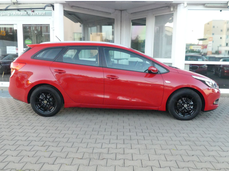 Kia Ceed SW / cee'd SW 1.4 CRDi Edition 7 TUV — photo 4