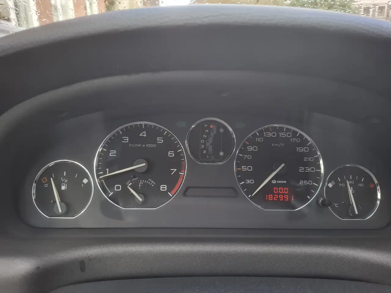 Peugeot 406 2.0-16V, foto 2