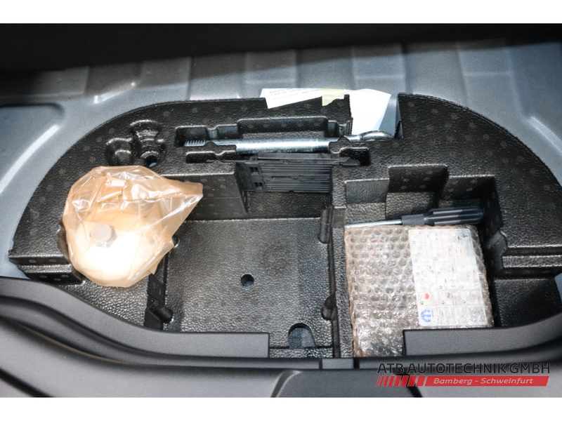 Abarth Turismo Navi Digitales Cockpit Soundsystem LED Spe — photo 11