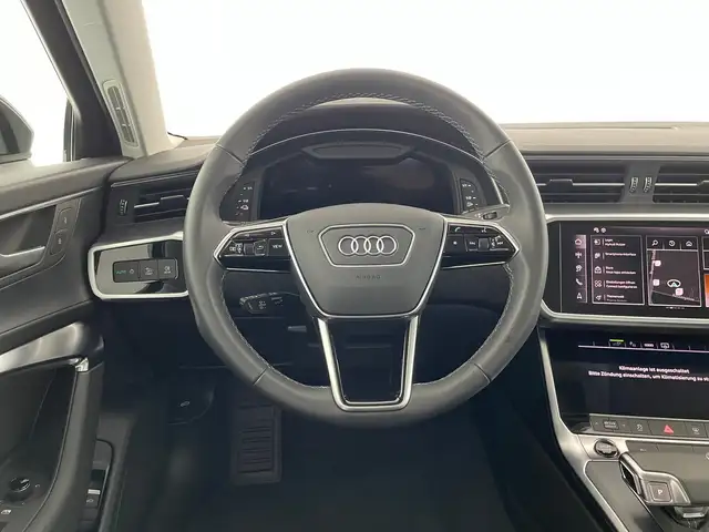 Audi A6 view 14