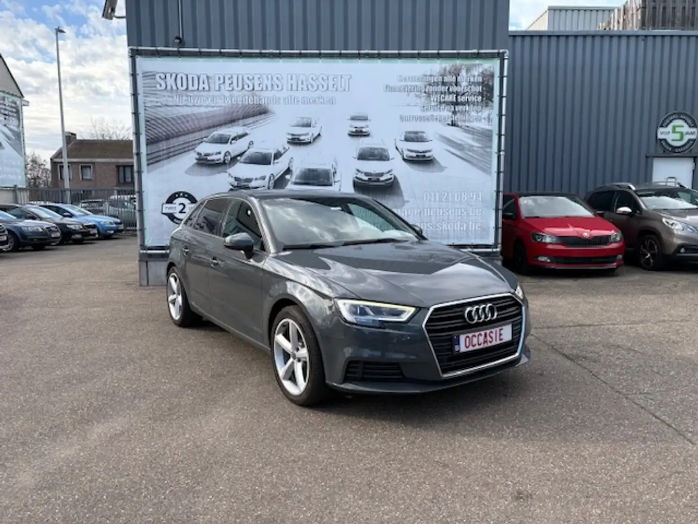 Audi A3 A3 Sportback 30 TDi Design S tronic Grau - 1