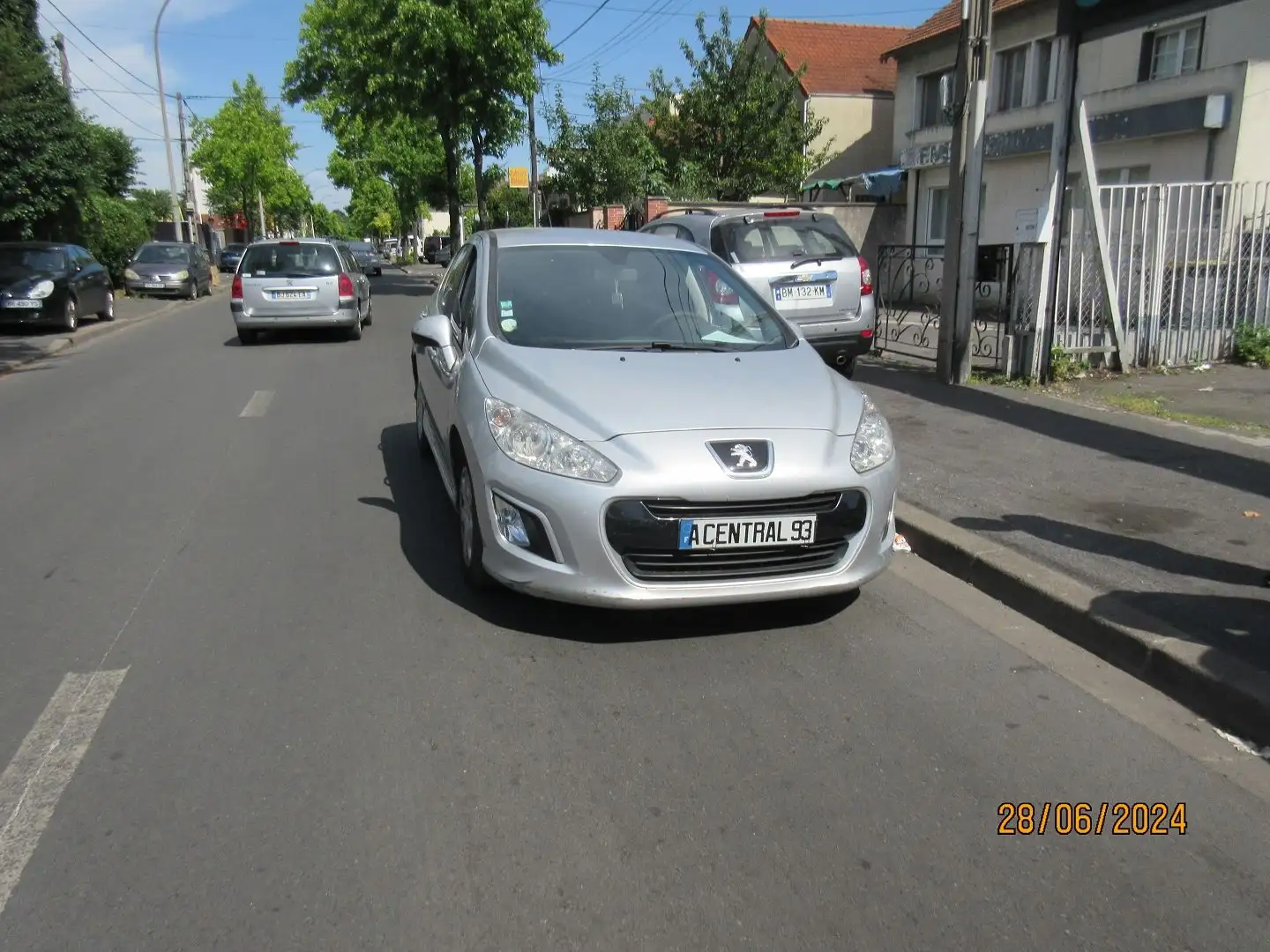 Peugeot 308 (2) 1.6 E-HDI FAP 115CH ACTIVE 5P Gris - 2