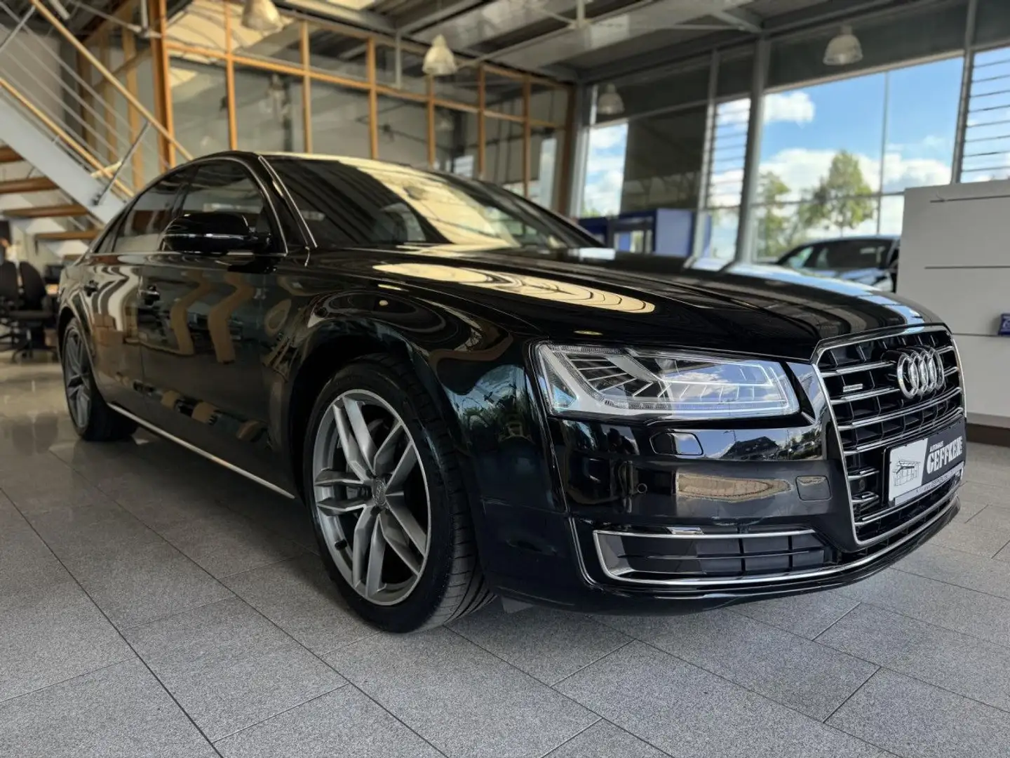 Audi A8 3.0 TDI quattro, AHK, Bose, HUD, Standheizung! Zwart - 2