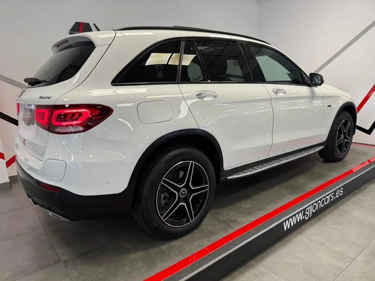 Mercedes-Benz GLC 300 de 4MATIC Blanc - 2
