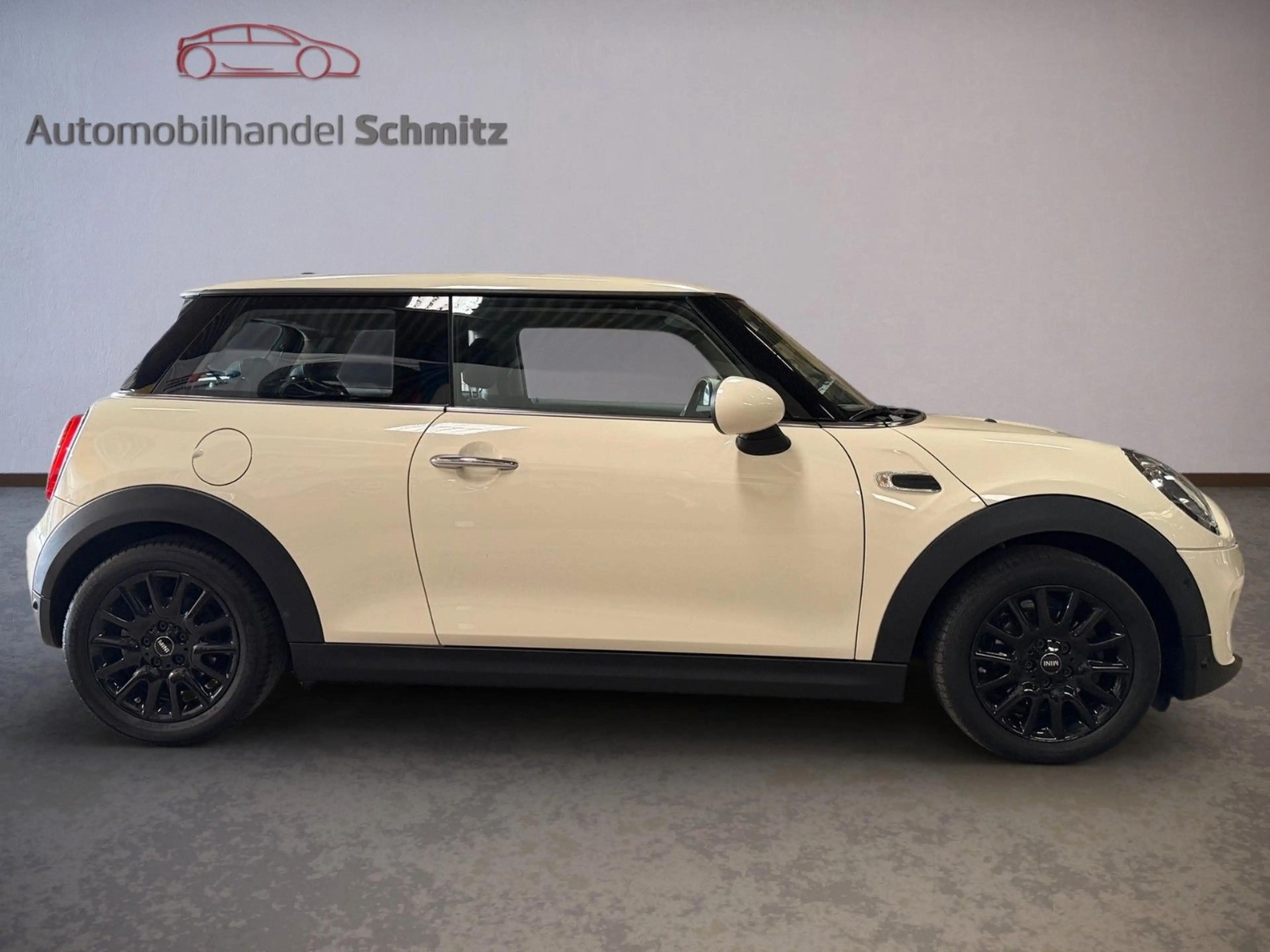 MINI One D Metropolitan 1.Hand Navi PDC *SPARWUNDER* — photo 4