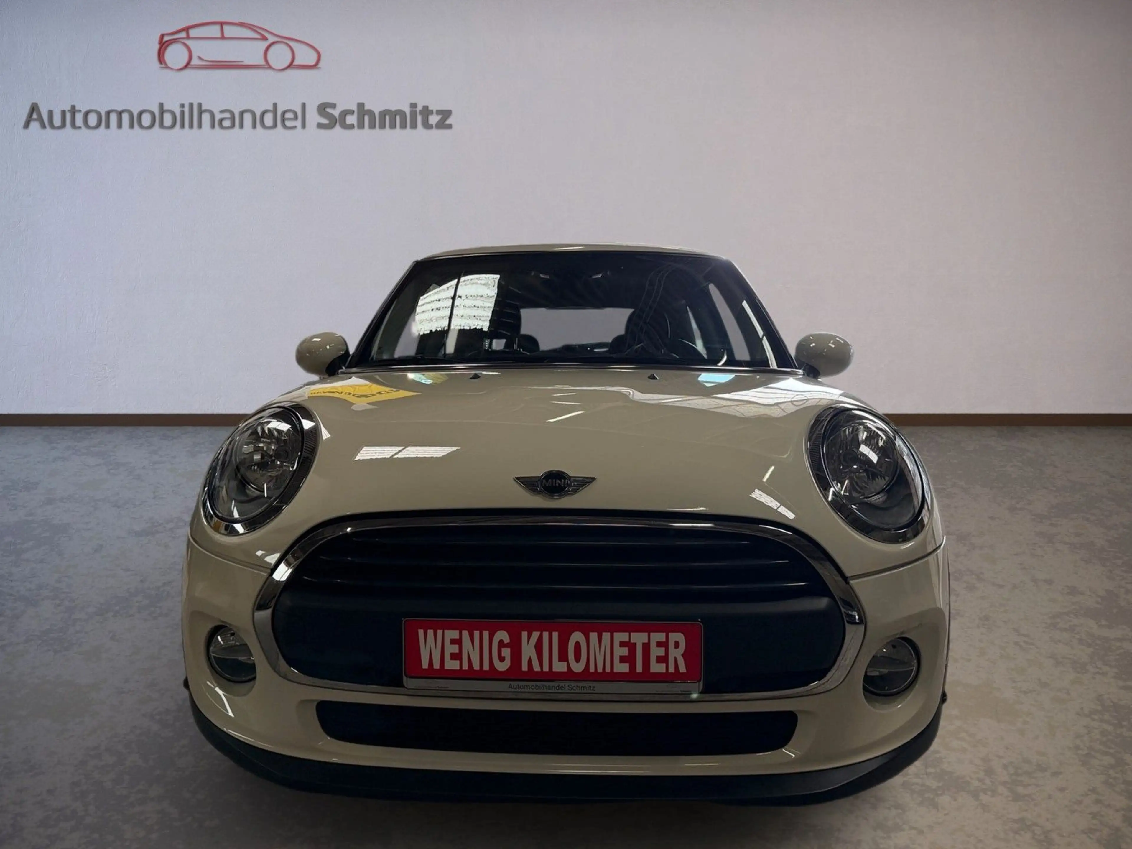 MINI One D Metropolitan 1.Hand Navi PDC *SPARWUNDER* — photo 2