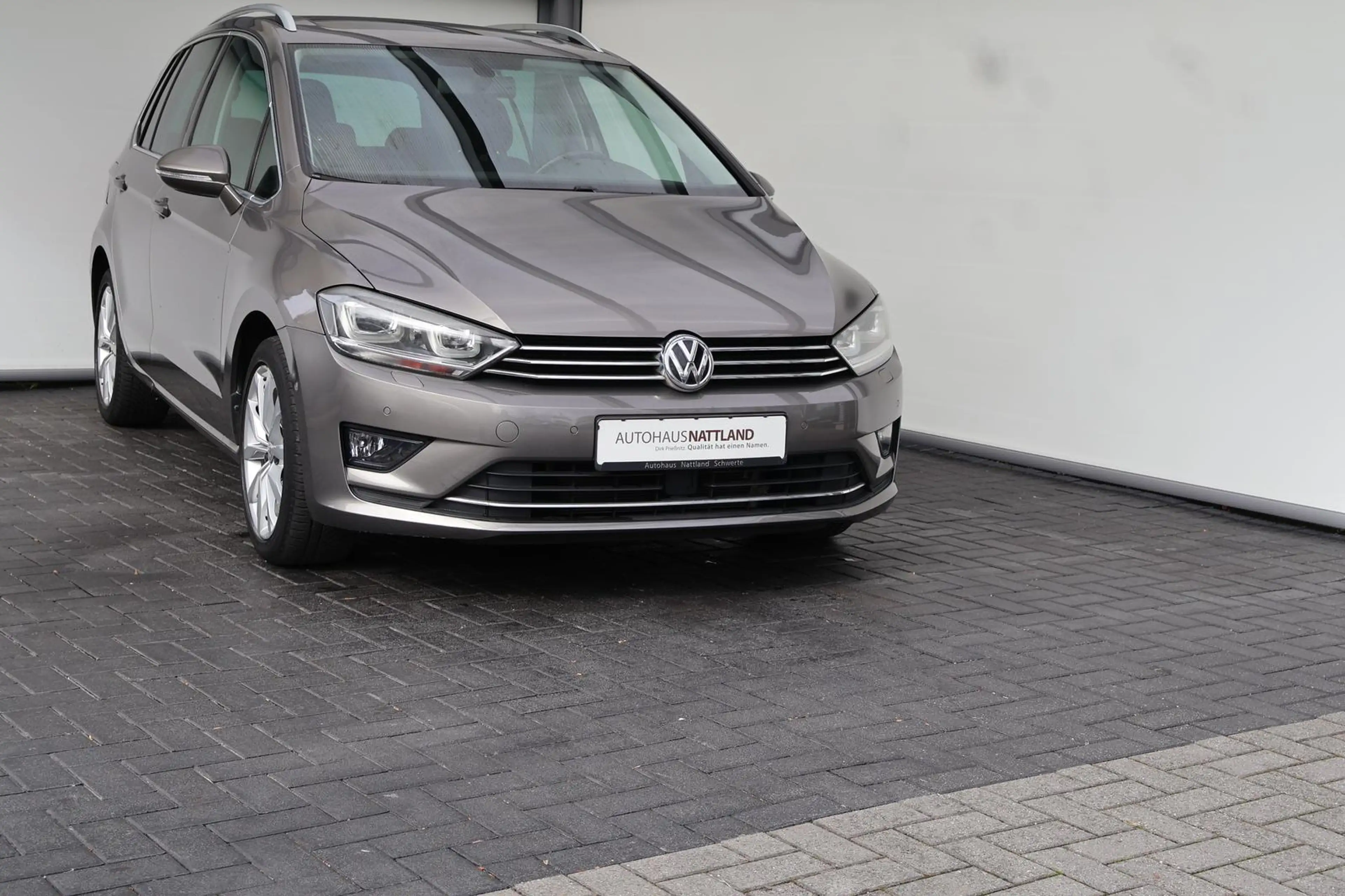 Volkswagen Golf Sportsvan Highline DSG Pano ACC 1.Hd. — photo 2