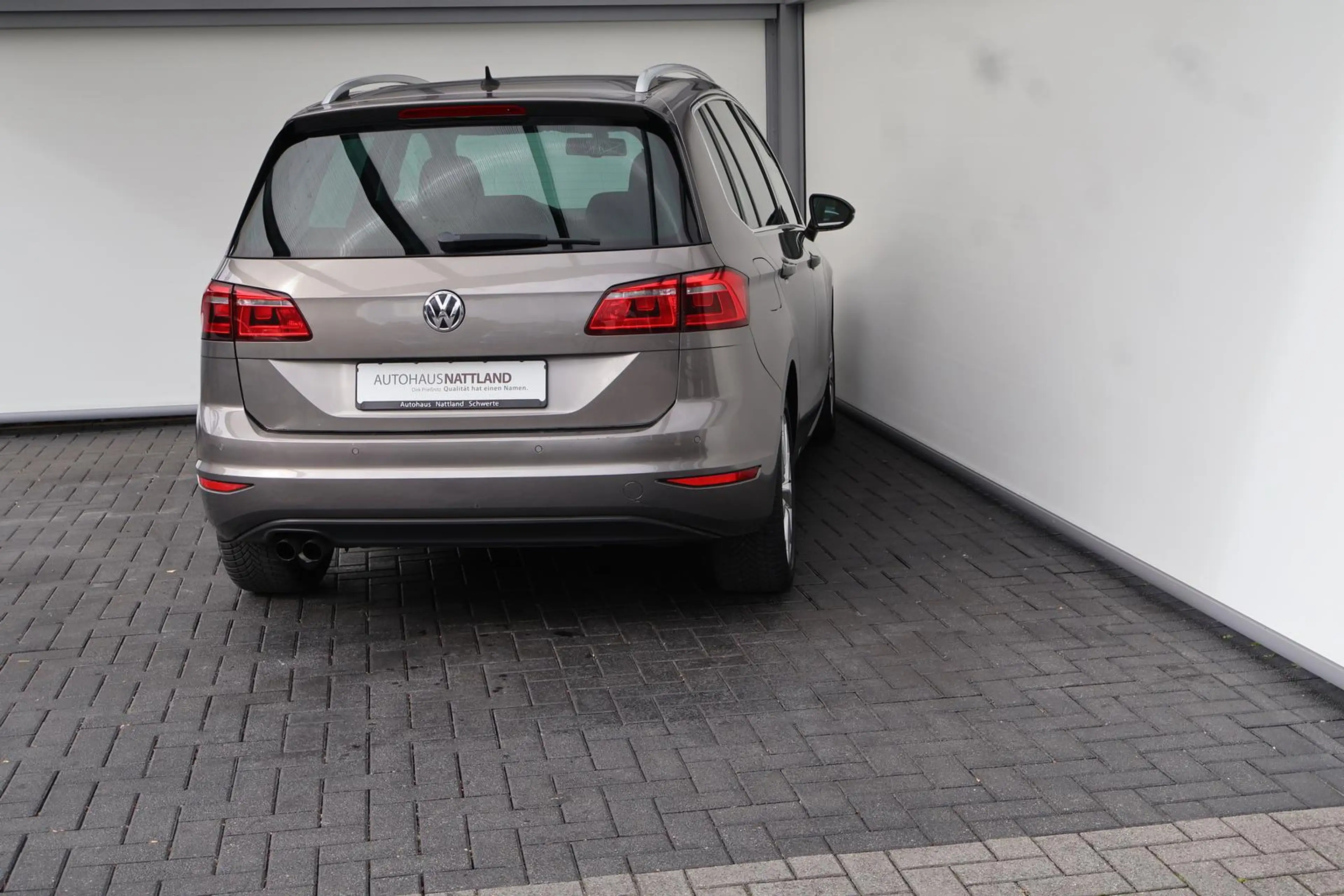 Volkswagen Golf Sportsvan Highline DSG Pano ACC 1.Hd. — photo 6