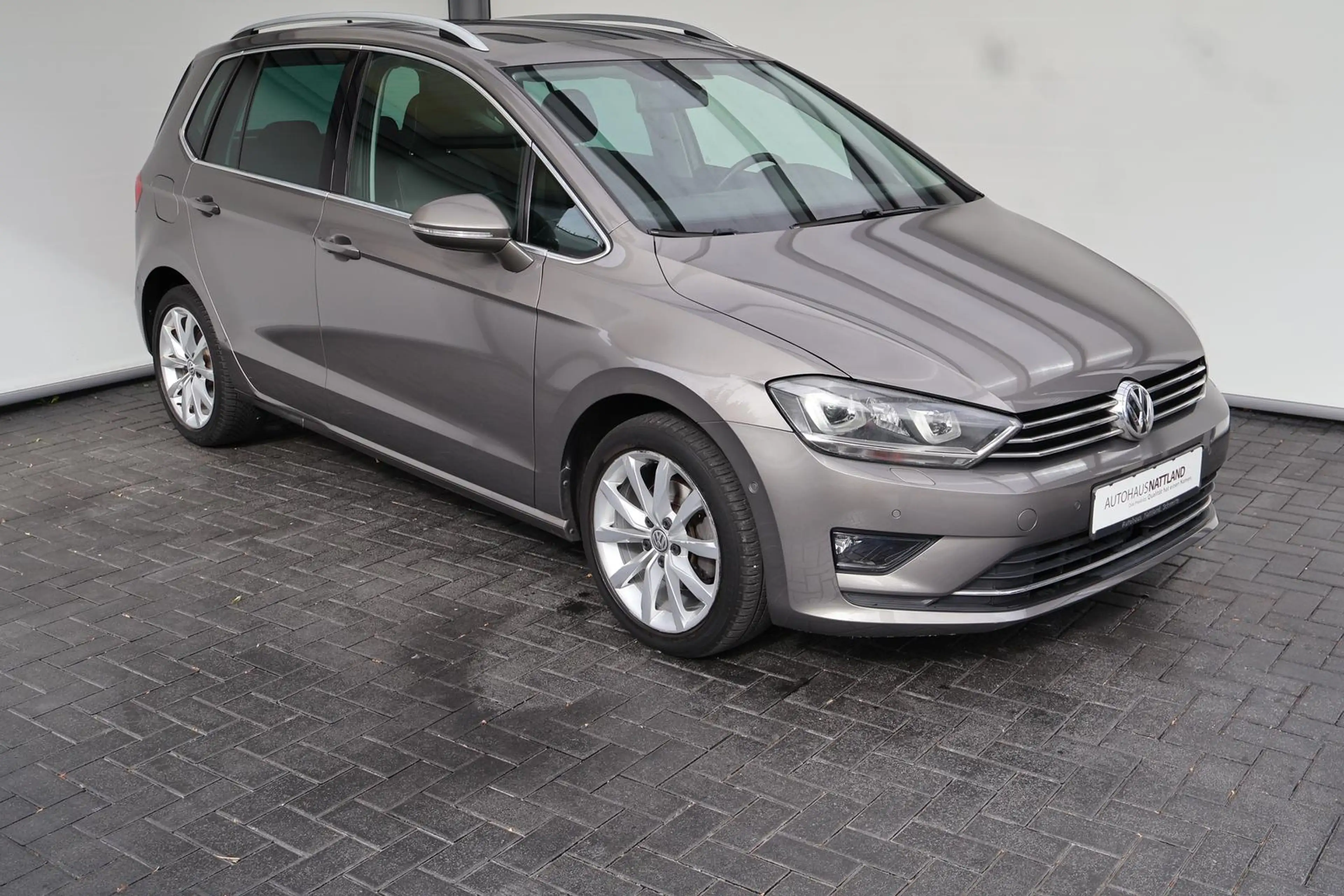 Volkswagen Golf Sportsvan Highline DSG Pano ACC 1.Hd. — photo 13