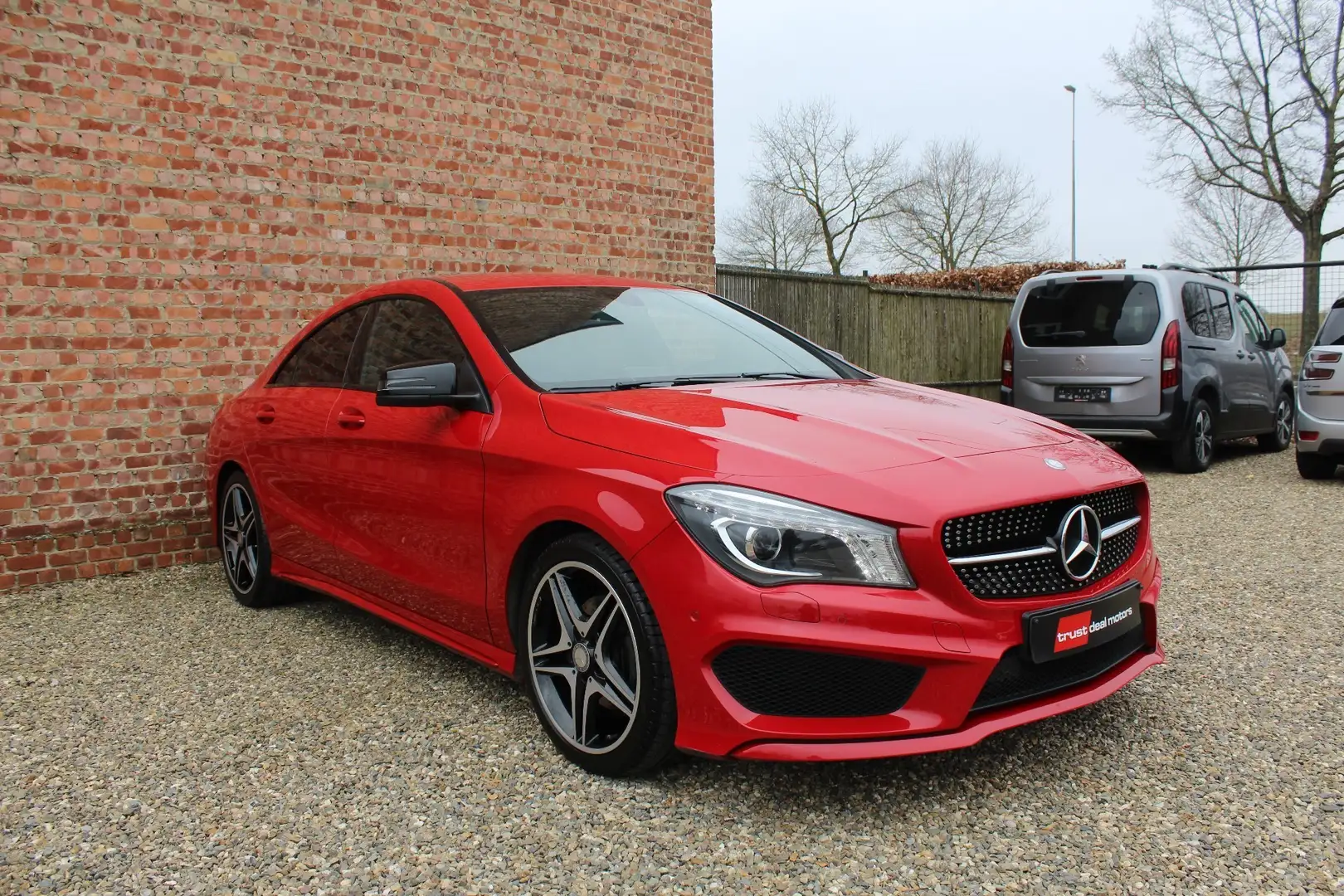 Mercedes-Benz CLA 180 * AMG * EURO 6b * Garantie * Roşu - 2