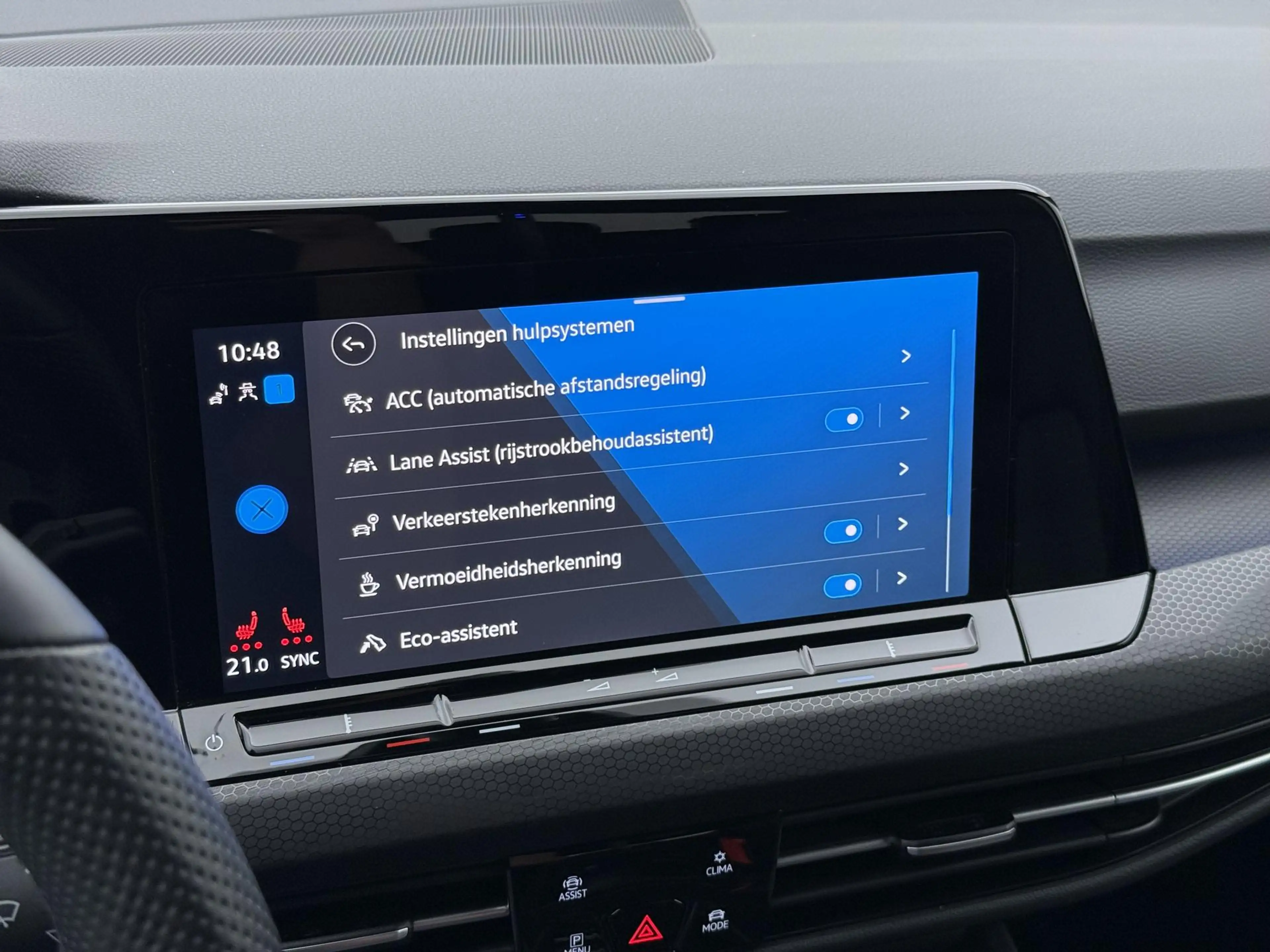 Volkswagen Golf GTE 1.4 eHybrid | 18" | Navigatie | LED Mistlampen | B — photo 12