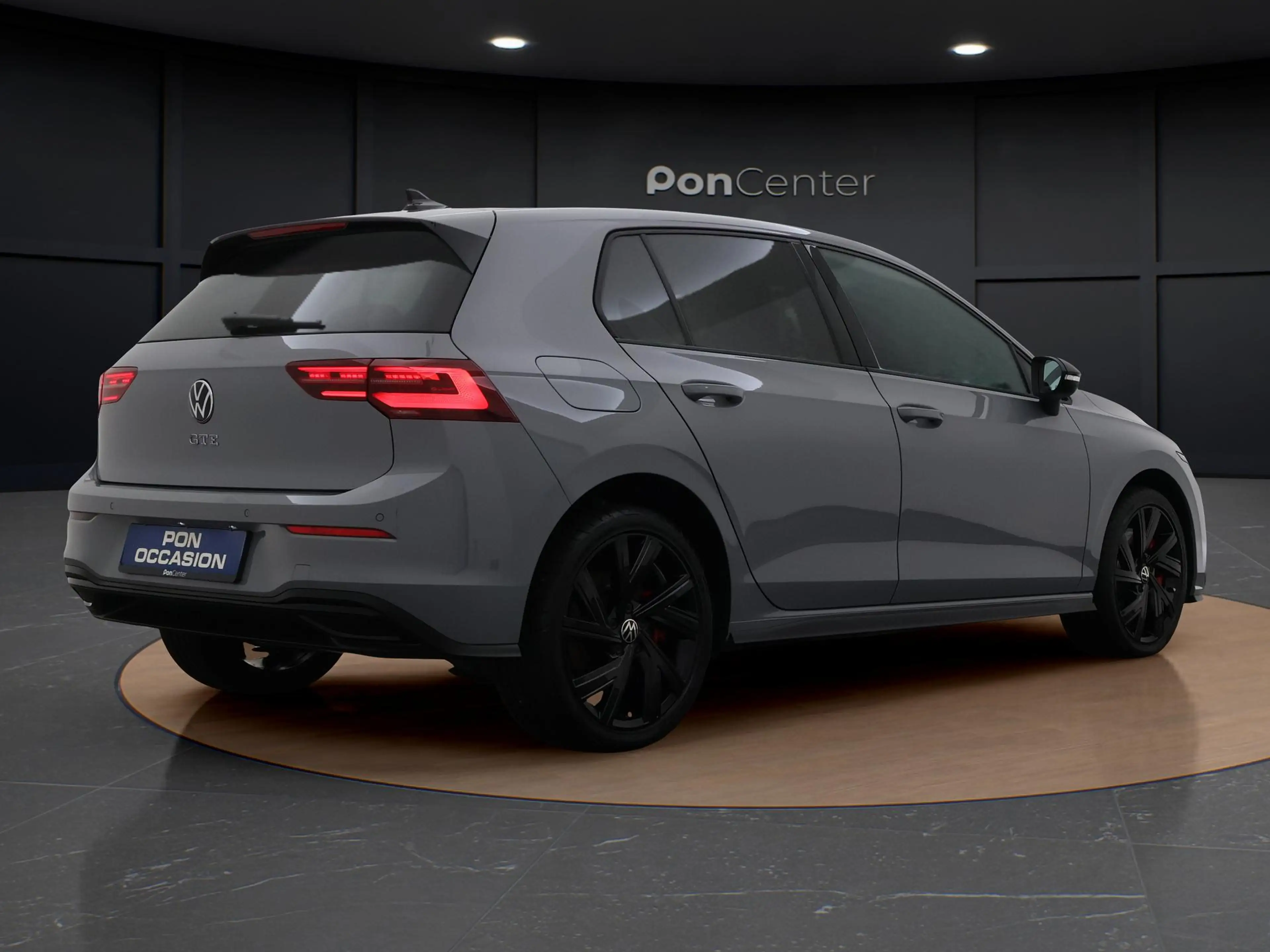 Volkswagen Golf GTE 1.4 eHybrid | 18" | Navigatie | LED Mistlampen | B — photo 5