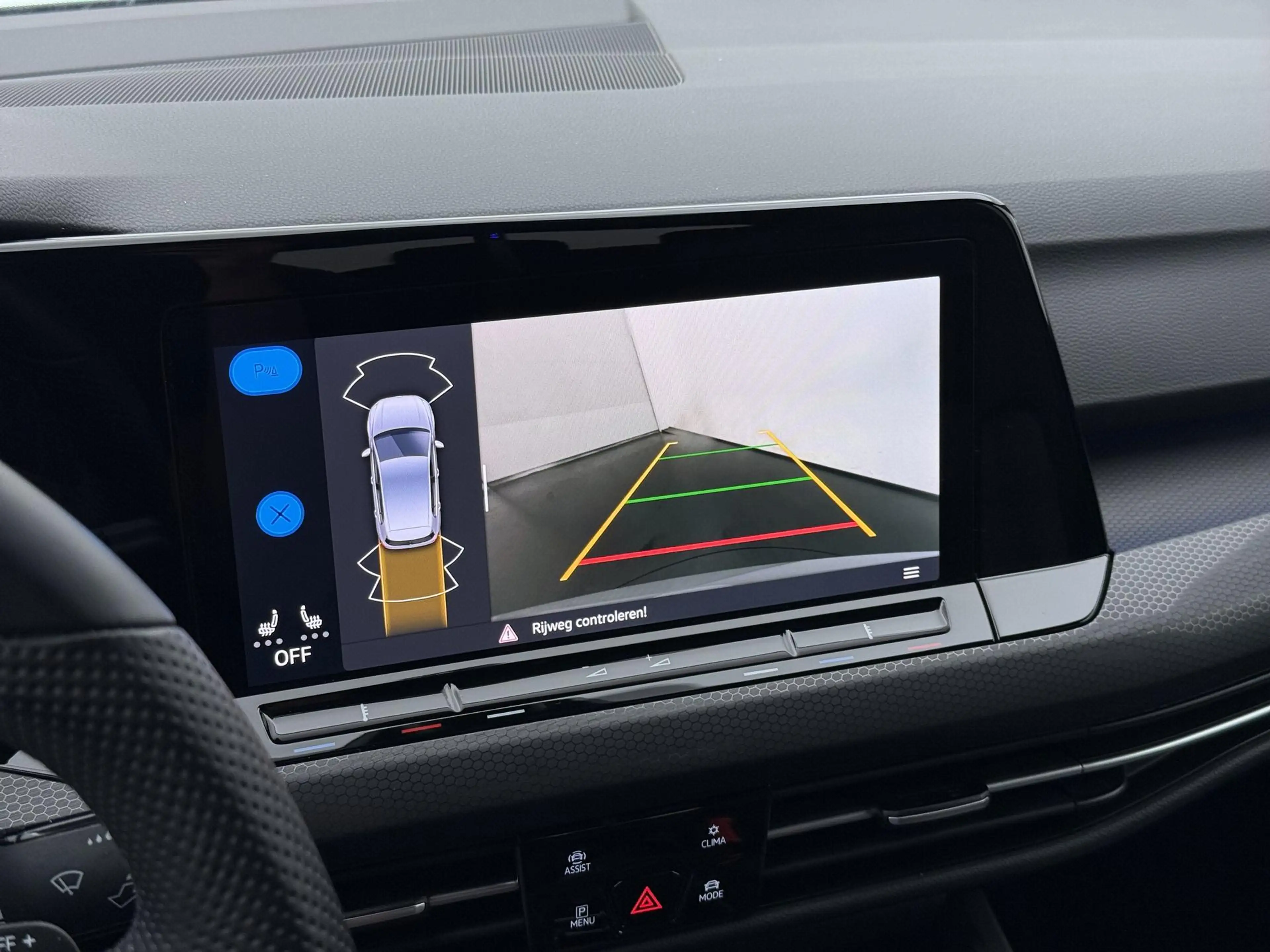 Volkswagen Golf GTE 1.4 eHybrid | 18" | Navigatie | LED Mistlampen | B — photo 10