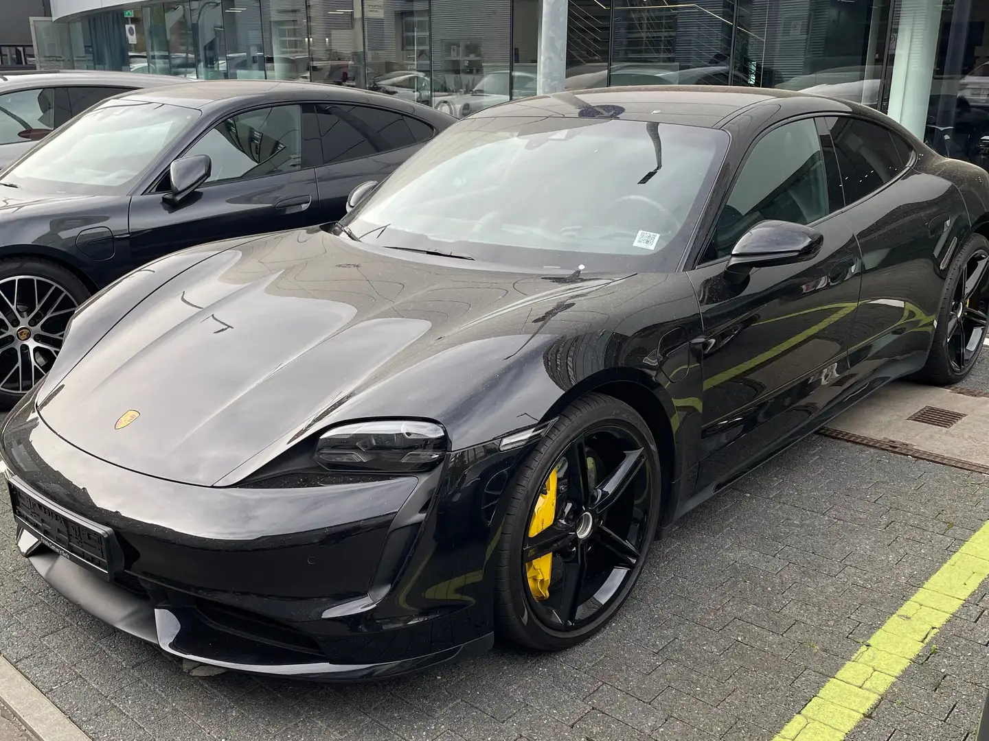Porsche Taycan Taycan Turbo Schwarz - 1