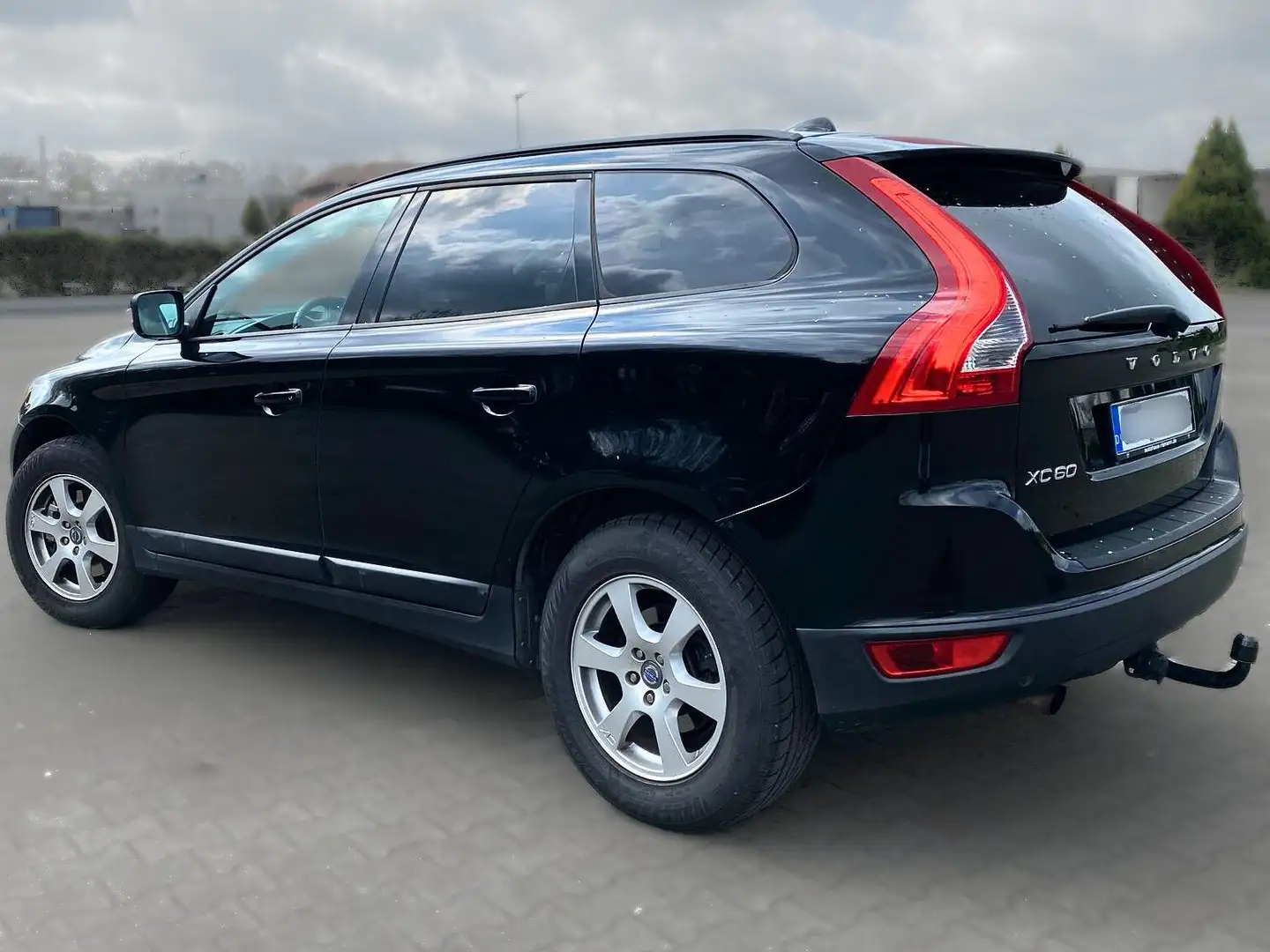 Volvo XC60 XC60 D5 AWD RDesign Schwarz - 2