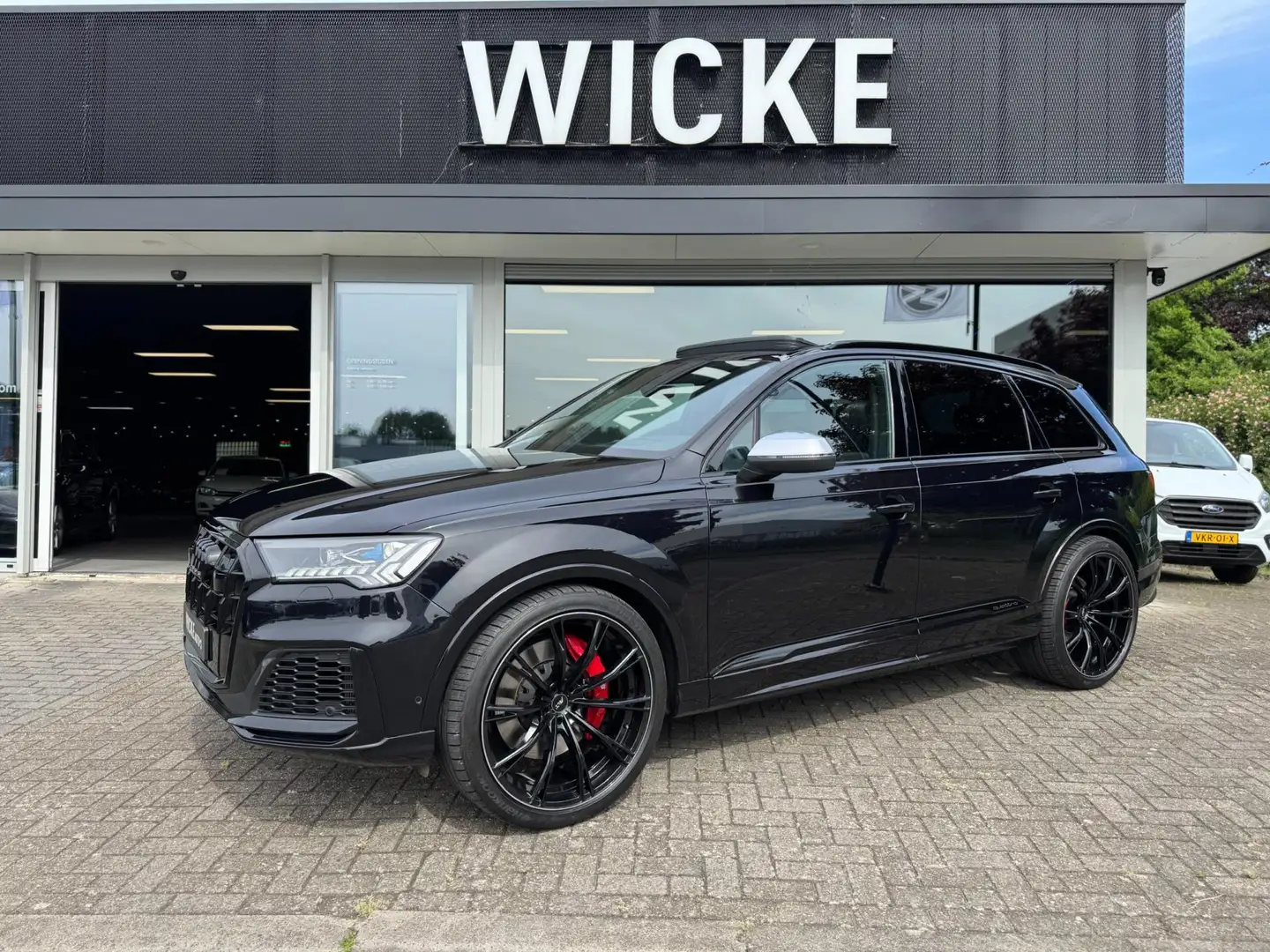 Audi Q7 4.0 TDI SQ7 quattro Panorama HeadUp Bose 23 " ABT Чорний - 1