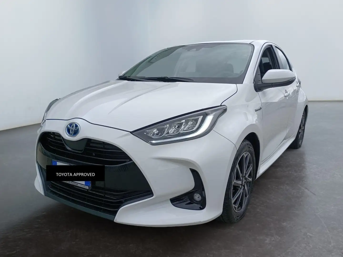 Toyota Yaris 1.5 Hybrid 5 porte Trend Blanc - 1