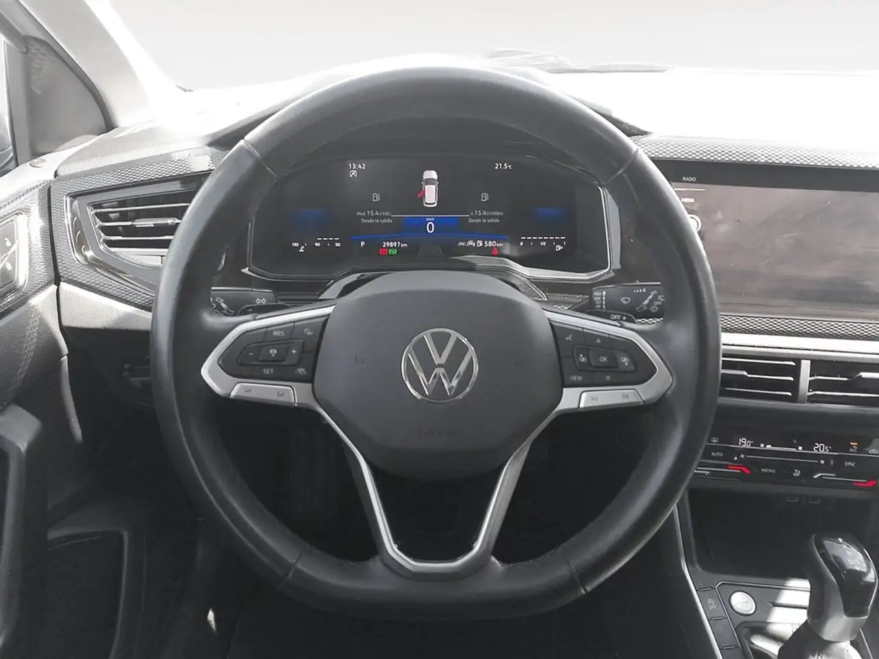 2025 Volkswagen Taigo 1.0 TSI Más DSG 85kW, photograph 9
