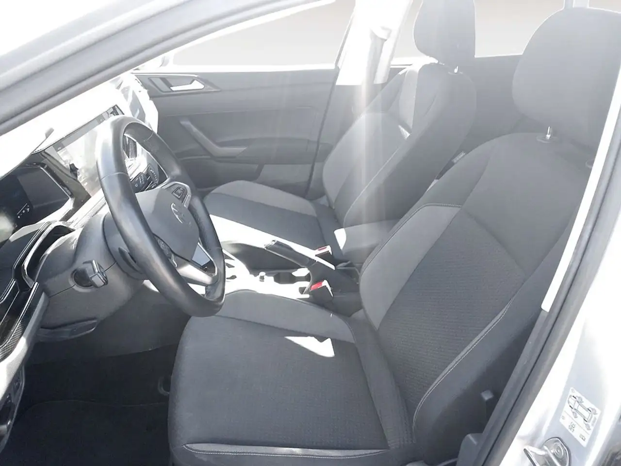 2025 Volkswagen Taigo 1.0 TSI Más DSG 85kW, photograph 10