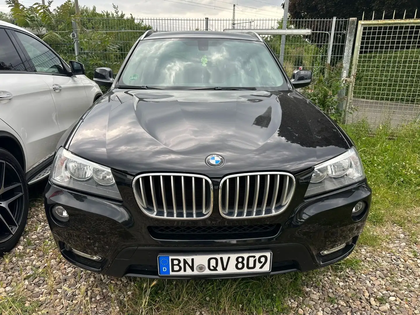BMW X3 xDrive 28 i Sportpacket Motorschaden Black - 1