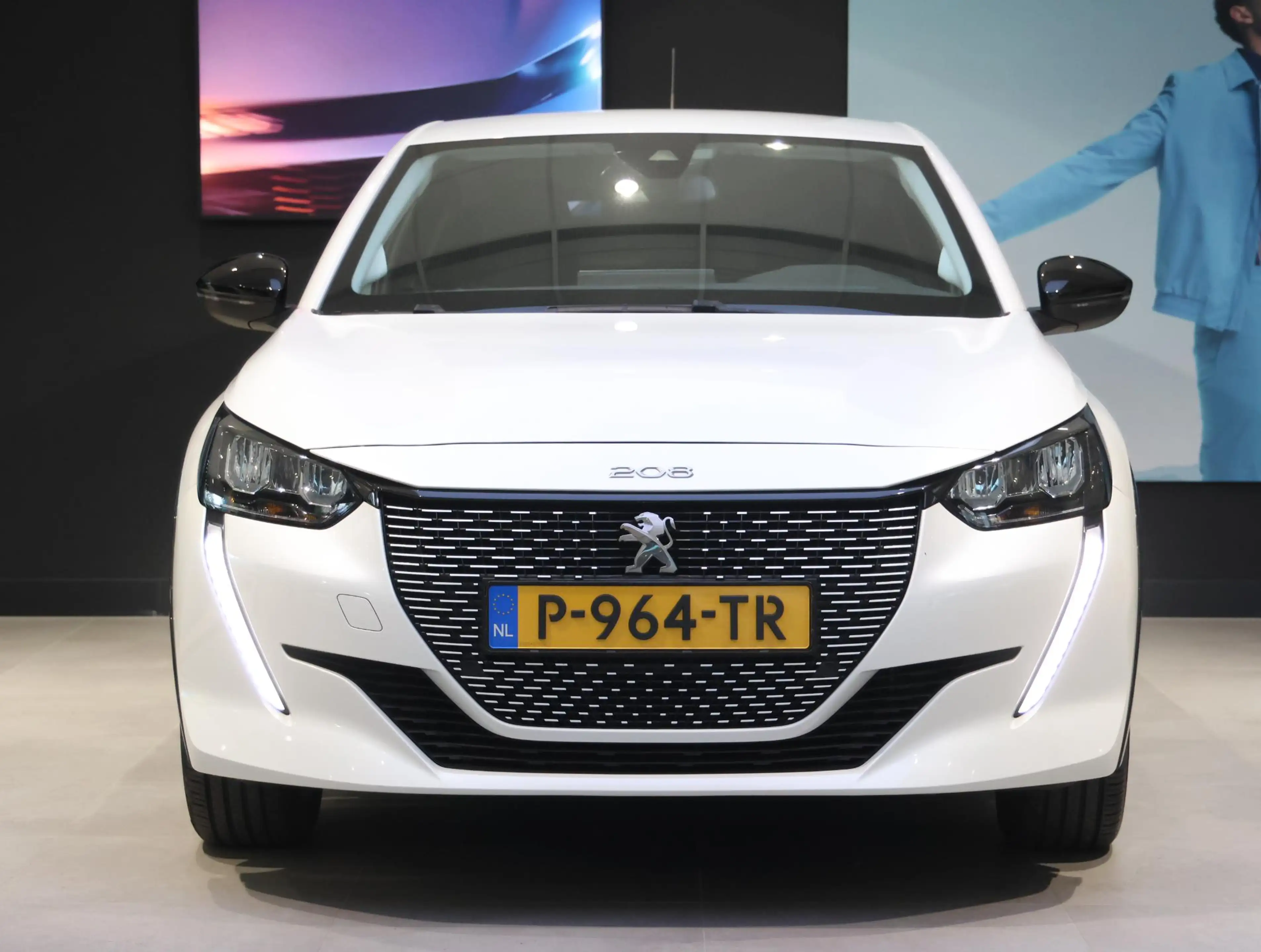 Peugeot e-208 EV Allure Pack 50 kWh | Camera | Navigatie | i-Coc — photo 6