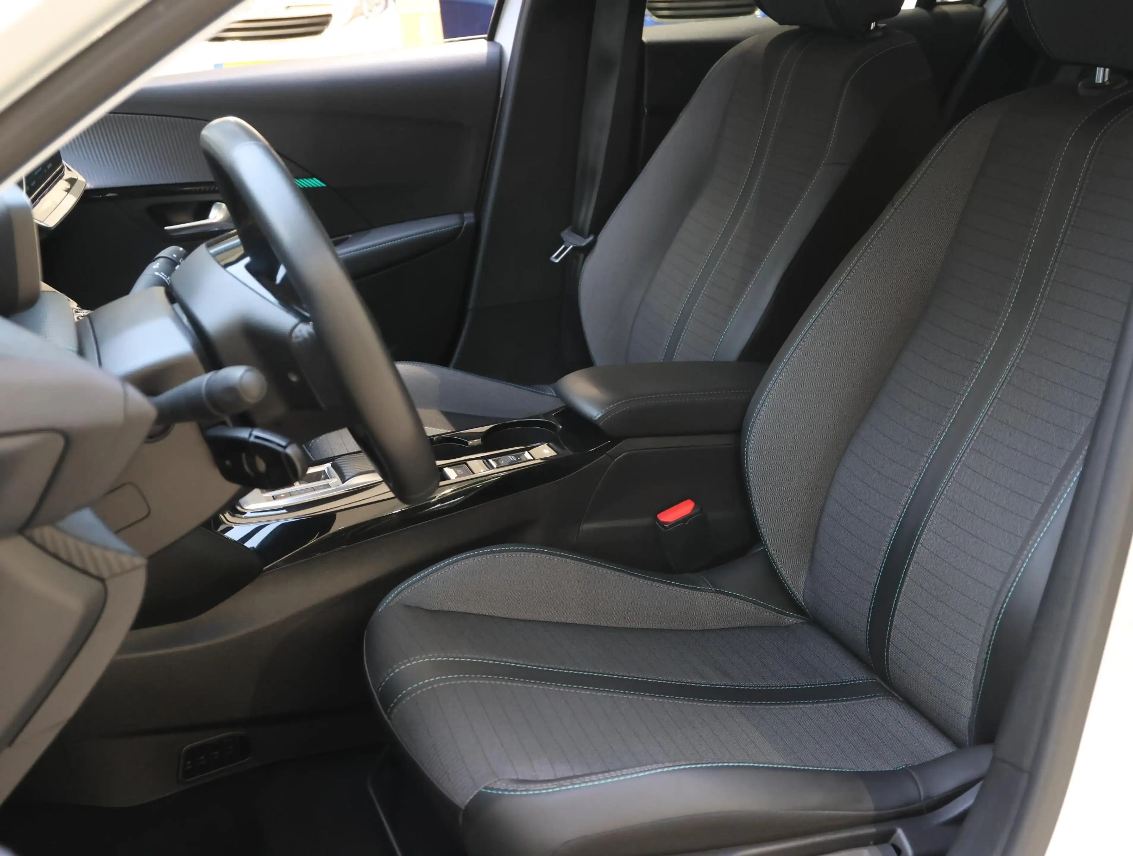 Peugeot e-208 EV Allure Pack 50 kWh | Camera | Navigatie | i-Coc — photo 13