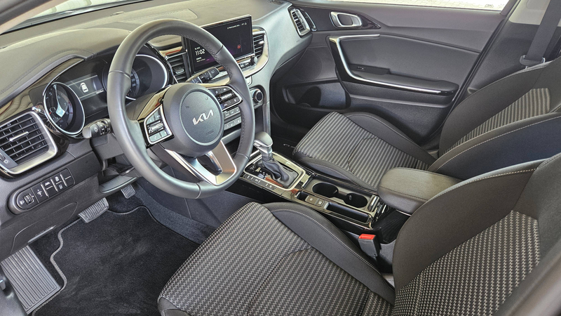 Kia Ceed / cee'd 1.5T 140 DCT7 VISION KOMF+ (NAV) — photo 6